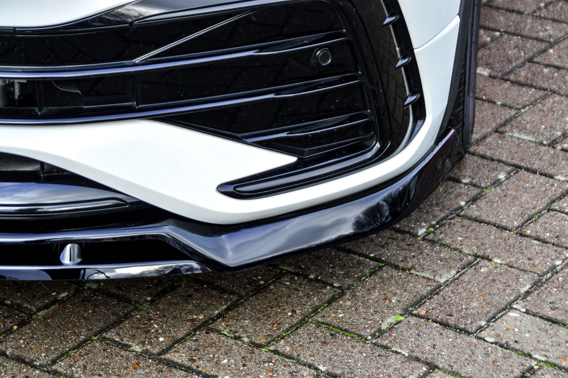 Cuplippe Spoilerschwert V2 aus ABS für VW Tiguan 2 AD1 (Schwarz Matt)