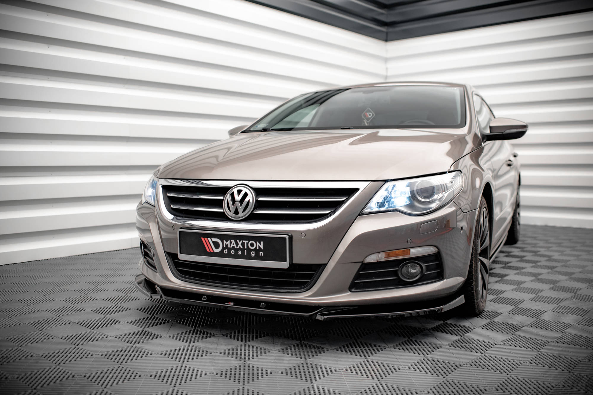 Street+ Spoilerlippe Front Ansatz V.4 passend für VW Passat CC schwarz Hochglanz