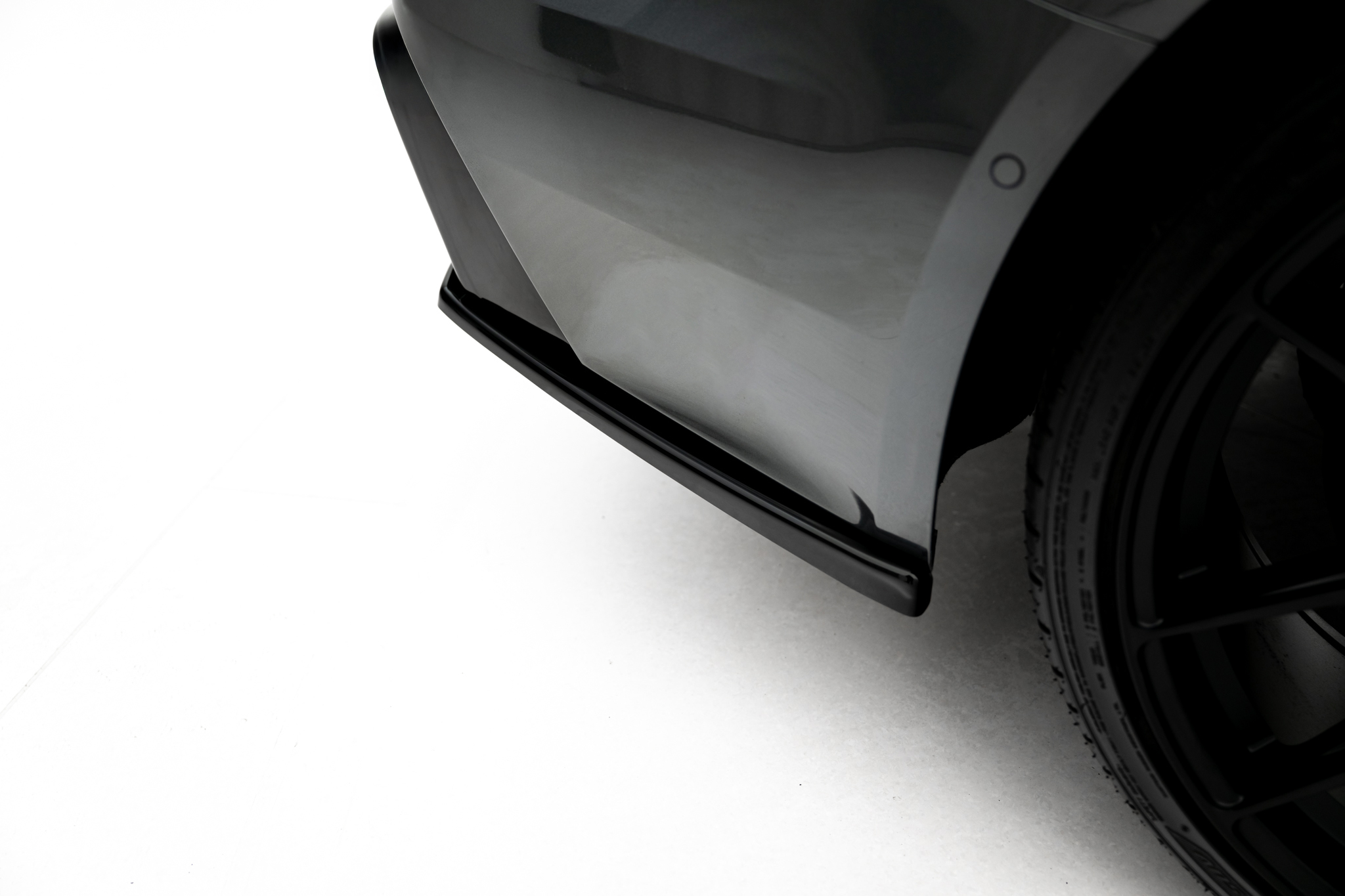 Street+ Heck Ansatz Flaps V.2 passend für Audi RS6 C8 / C8 FL schwarz Hochglanz