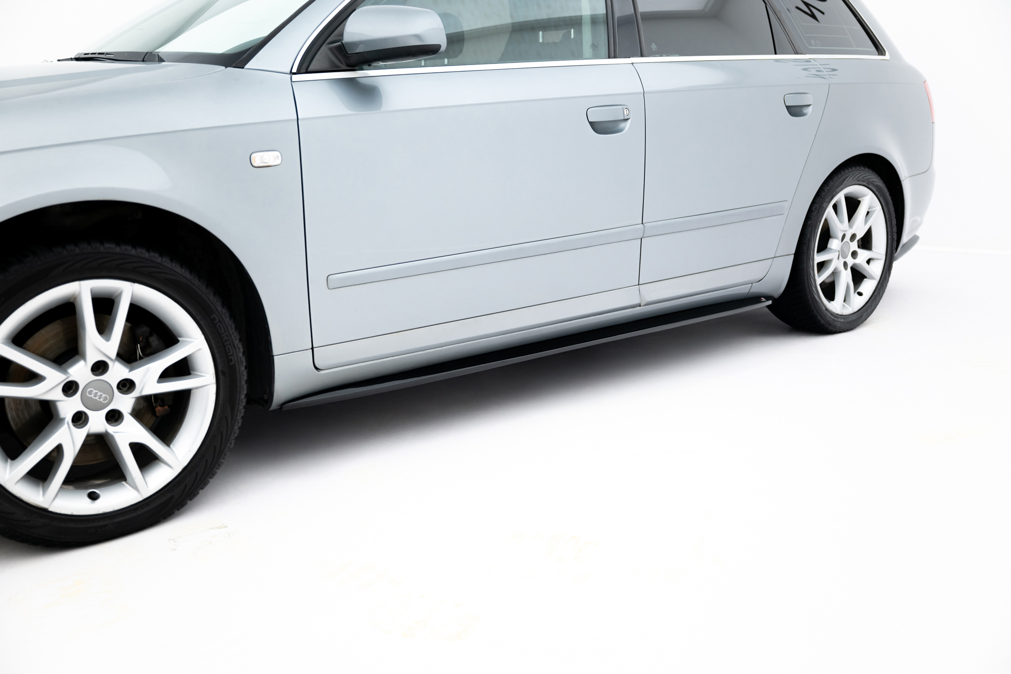 Street+ Seitenschweller Leisten V.1 passend für Audi S4 / A4 / A4 S-Line B6 / B7 schwarz Hochglanz