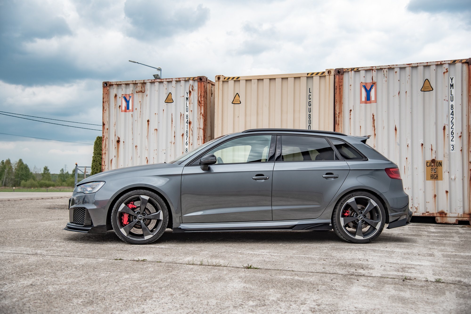 Street Pro Seitenschweller Ansatz + Flaps für Audi RS3 8V Sportback schwarz Hochglanz