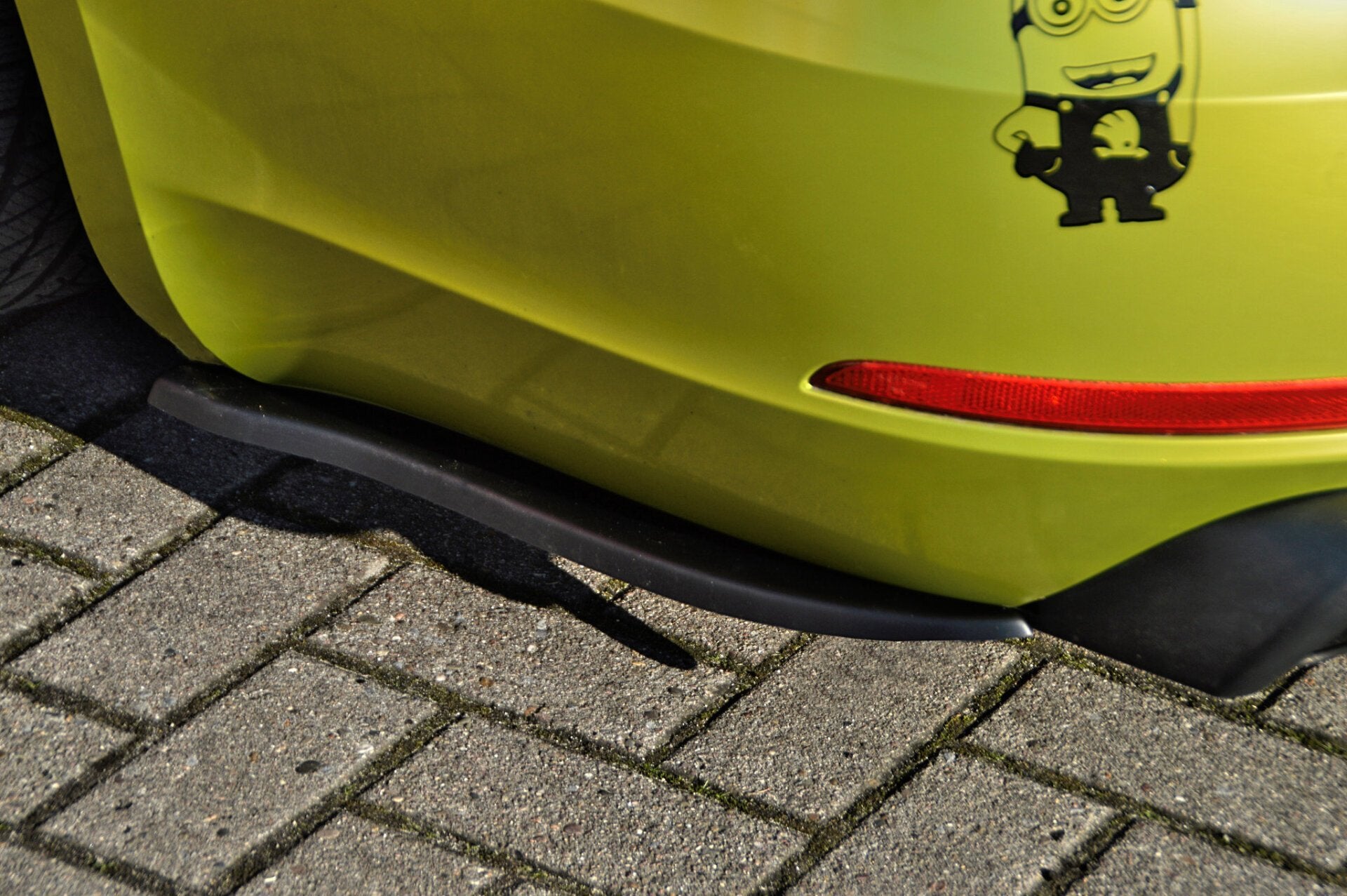 Heckdiffusor in Racingoptik + Finnen + Seitenteile für Skoda Superb 3T