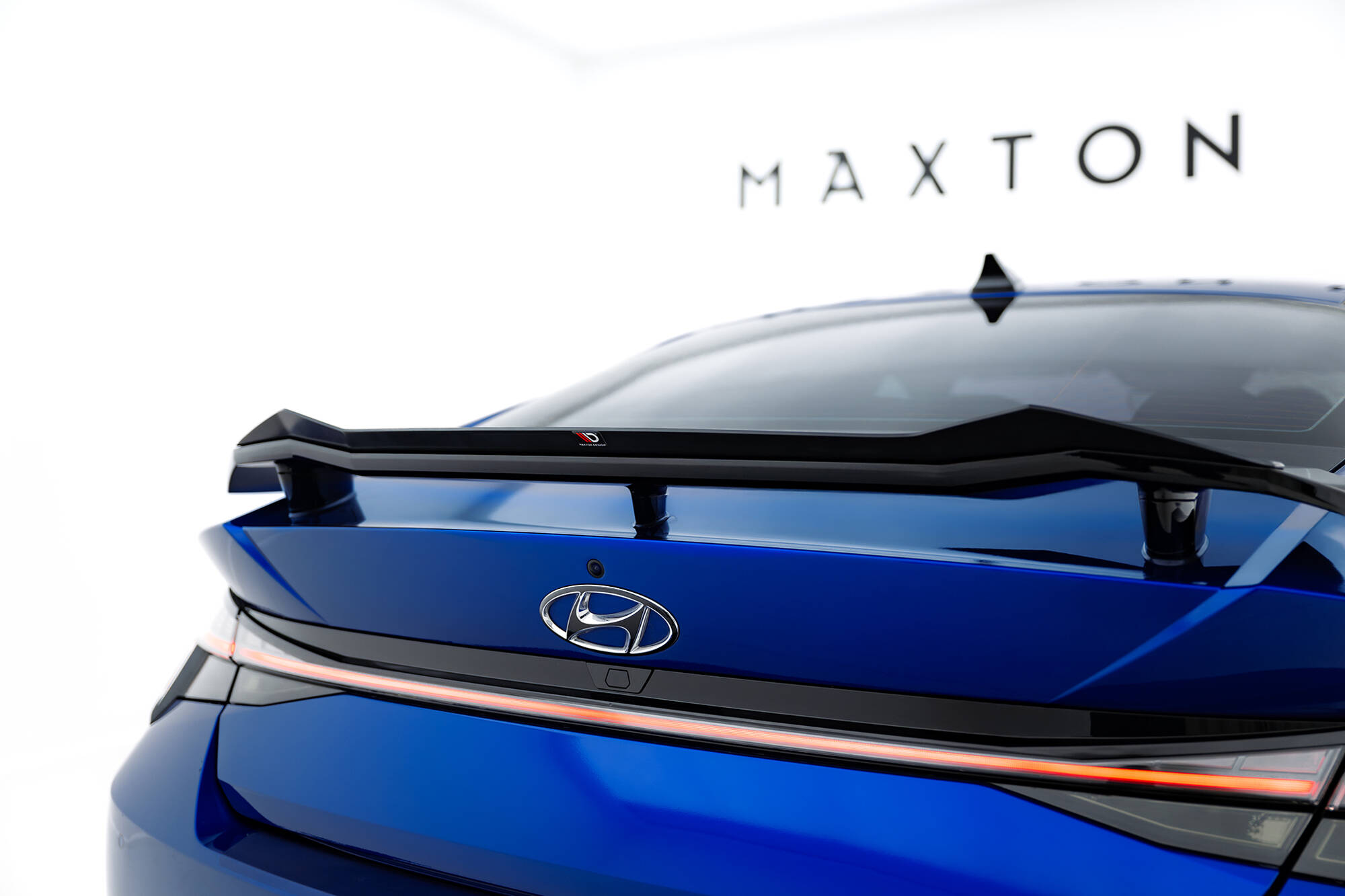 Heck Spoiler Aufsatz Abrisskante passend für Hyundai Elantra N Mk7 schwarz Hochglanz