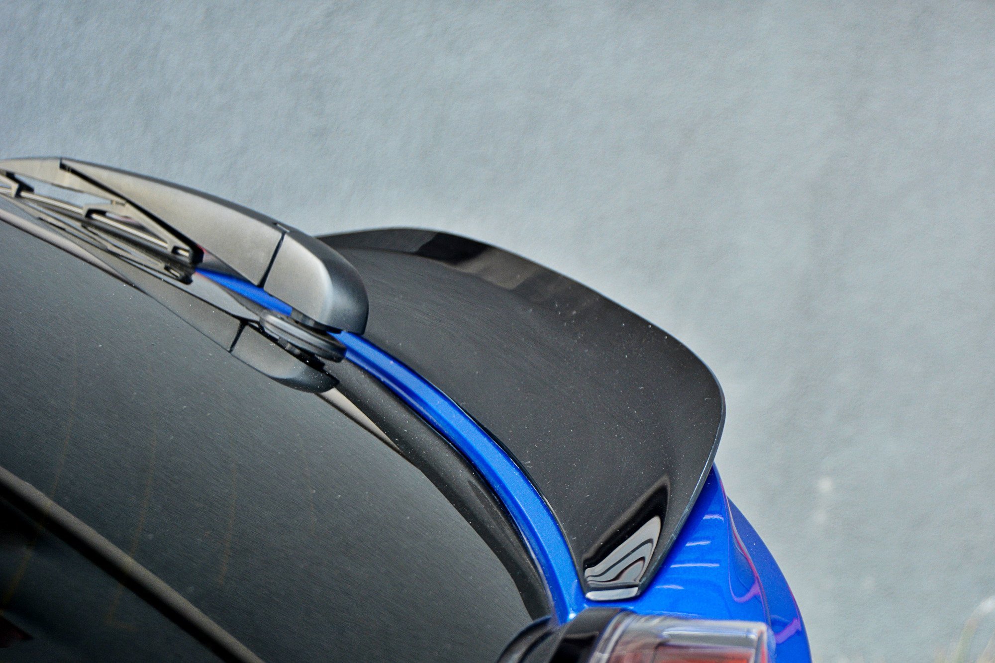 Spoiler CAP für TOYOTA C-HR schwarz Hochglanz