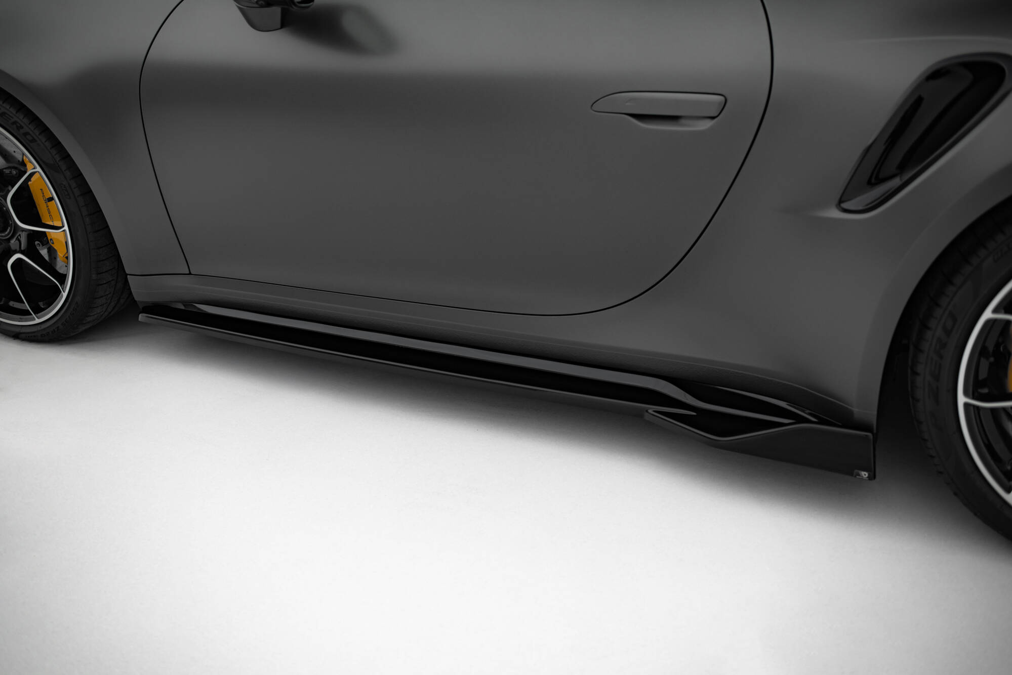 Street+ Seitenschweller Leisten passend für Porsche 911 Turbo S Sport Package 992 schwarz Hochglanz