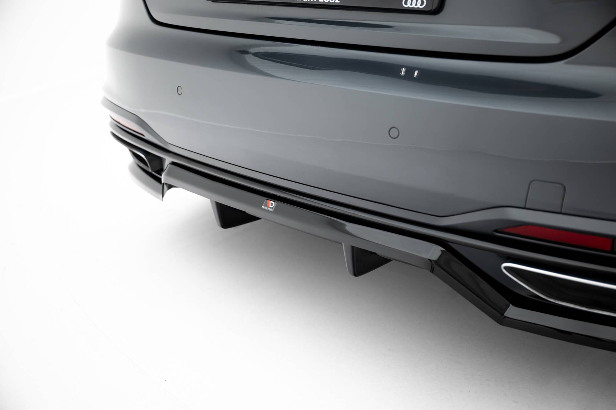 Street+ Mittlerer Diffusor RACE Heck Ansatz passend für Audi A5 F5 FL schwarz Hochglanz