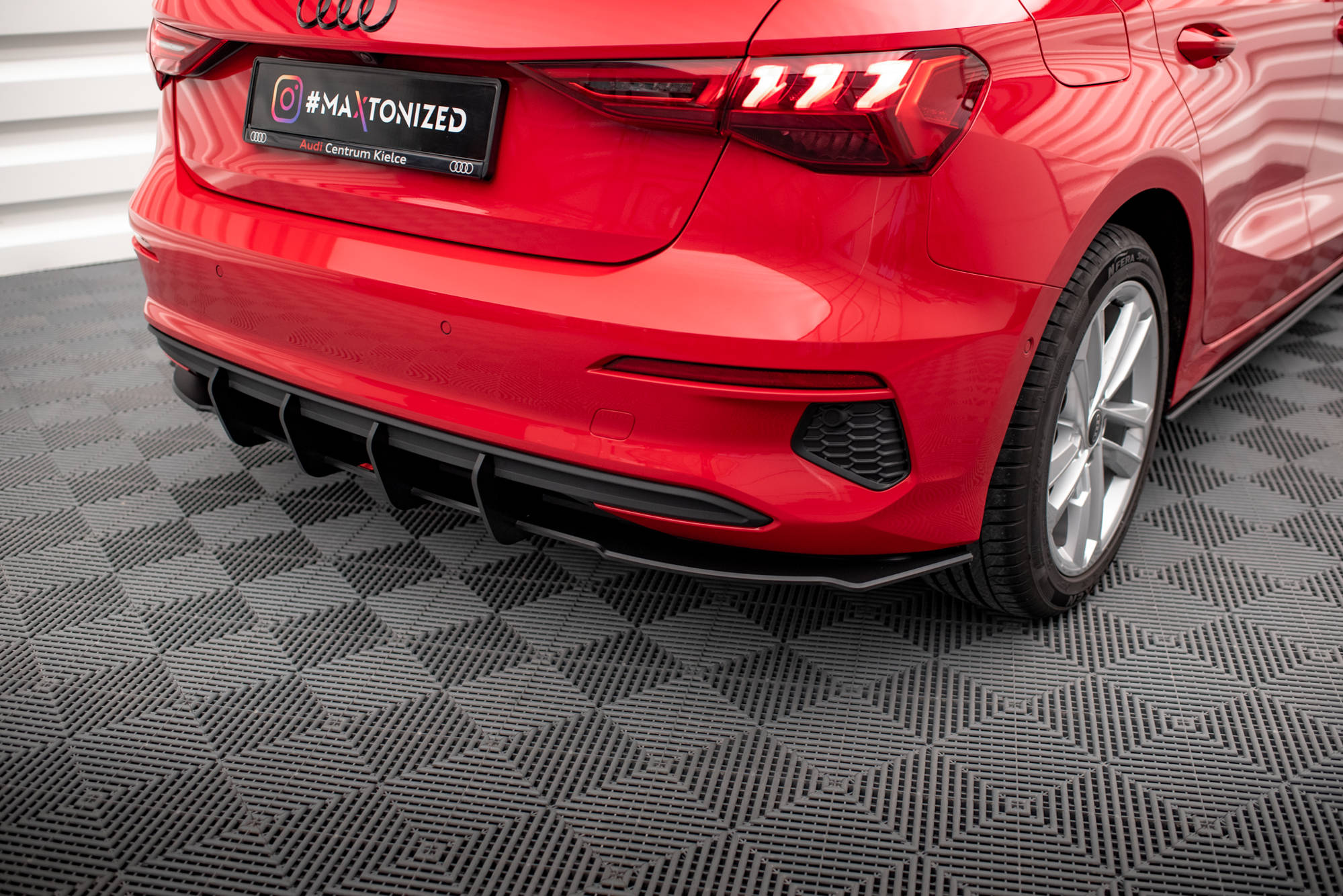 Street Pro Heckschürze Heck Ansatz Diffusor passend für Audi A3 Sportback 8Y