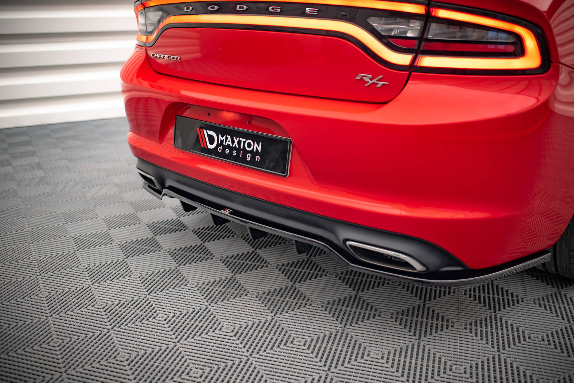 Street+ Mittlerer Diffusor RACE Heck Ansatz passend für Dodge Charger RT Mk7 FL schwarz Hochglanz