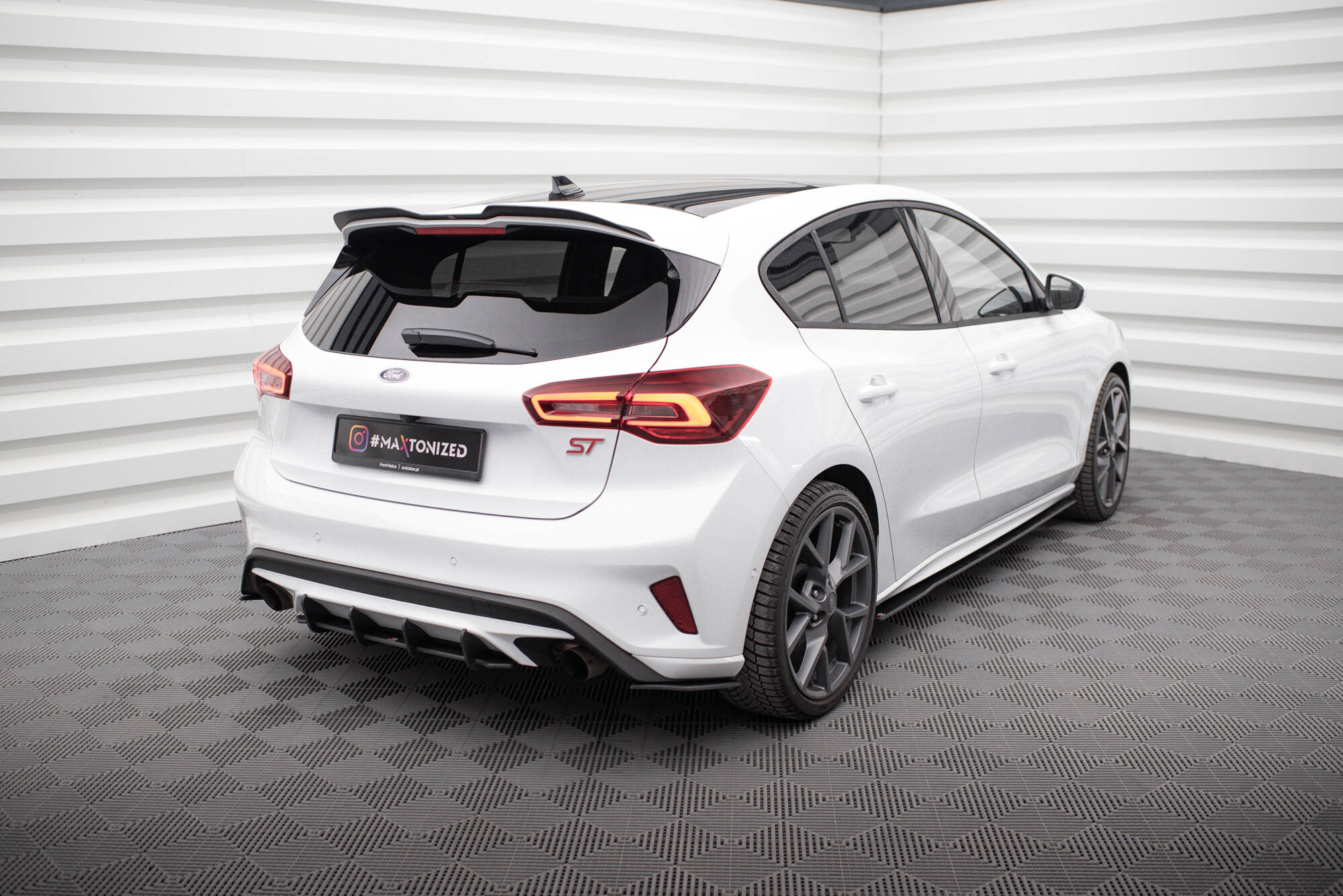 Street Pro Heck Ansatz Flaps Diffusor für Ford Focus ST Mk4
