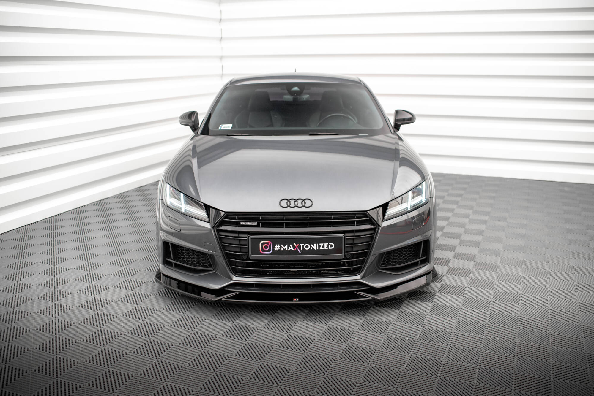 Street+ Spoilerlippe Front Ansatz V.1 passend für Audi TT S / S-Line 8S schwarz Hochglanz