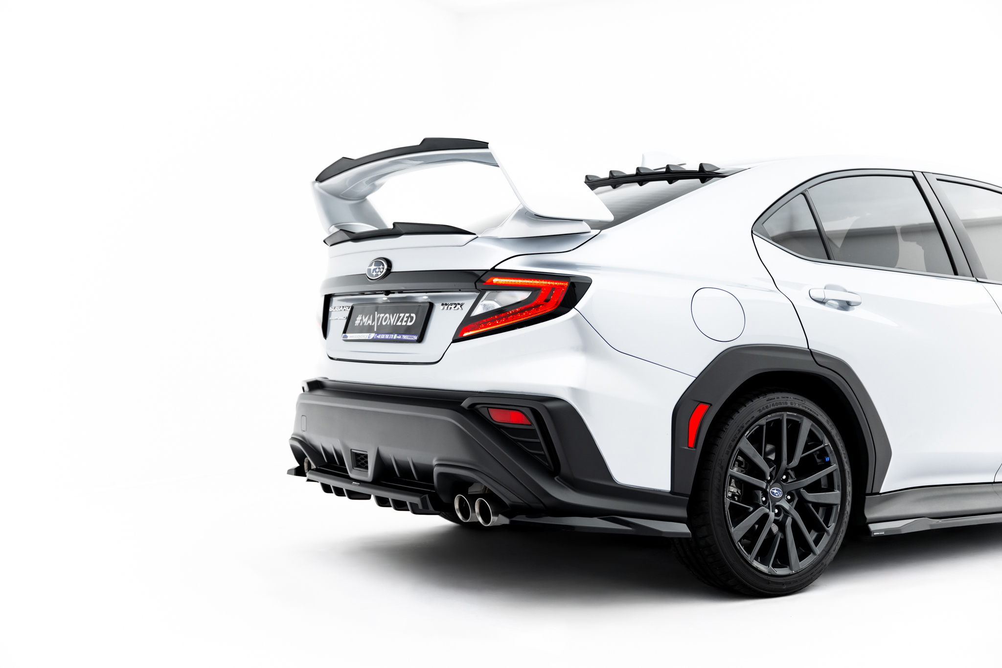 Street+ Mittlerer Diffusor RACE Heck Ansatz passend für Subaru WRX STI Mk2 schwarz Hochglanz