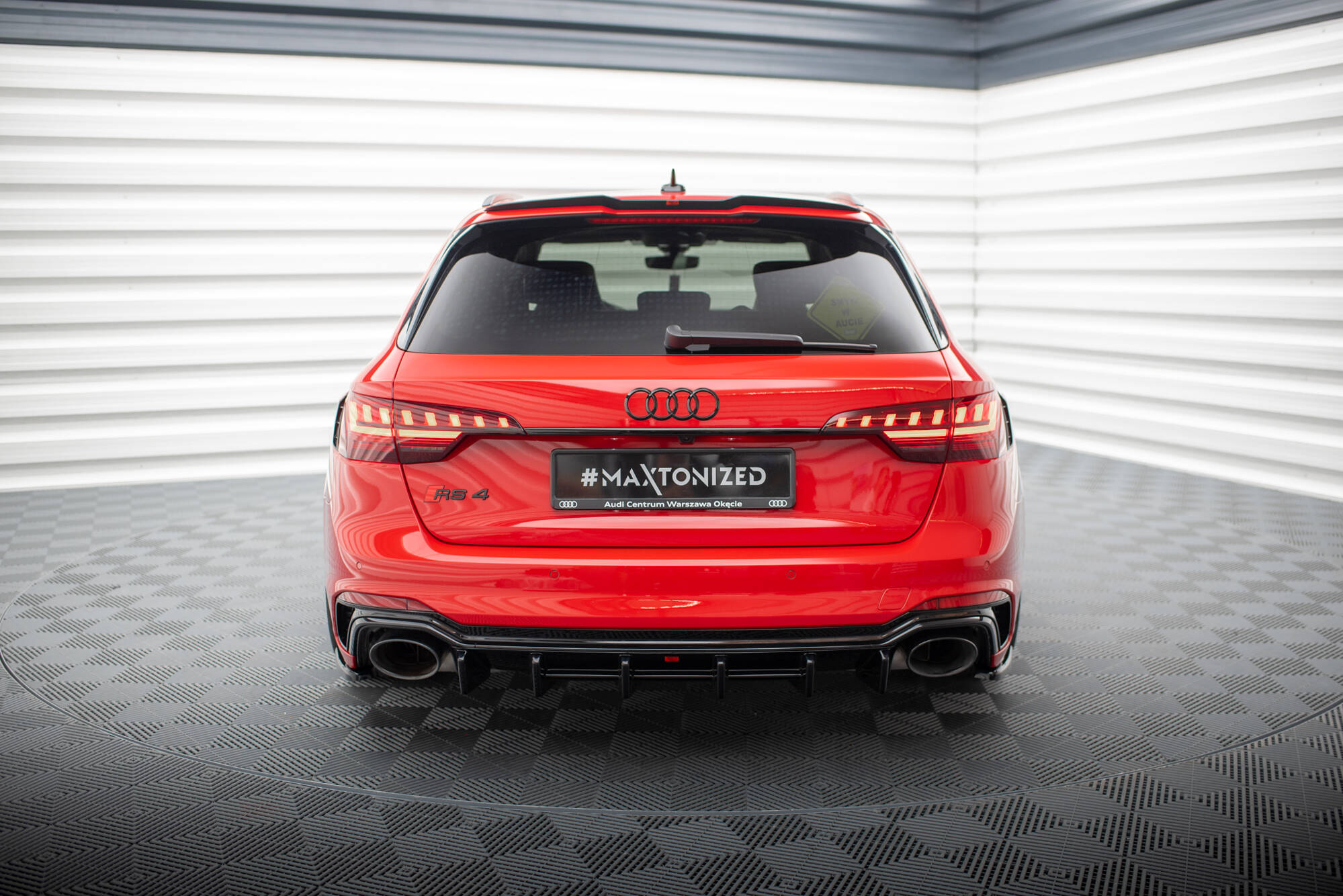 Diffusor Heck Ansatz für Audi RS4 B9 / B9 Facelift schwarz Hochglanz
