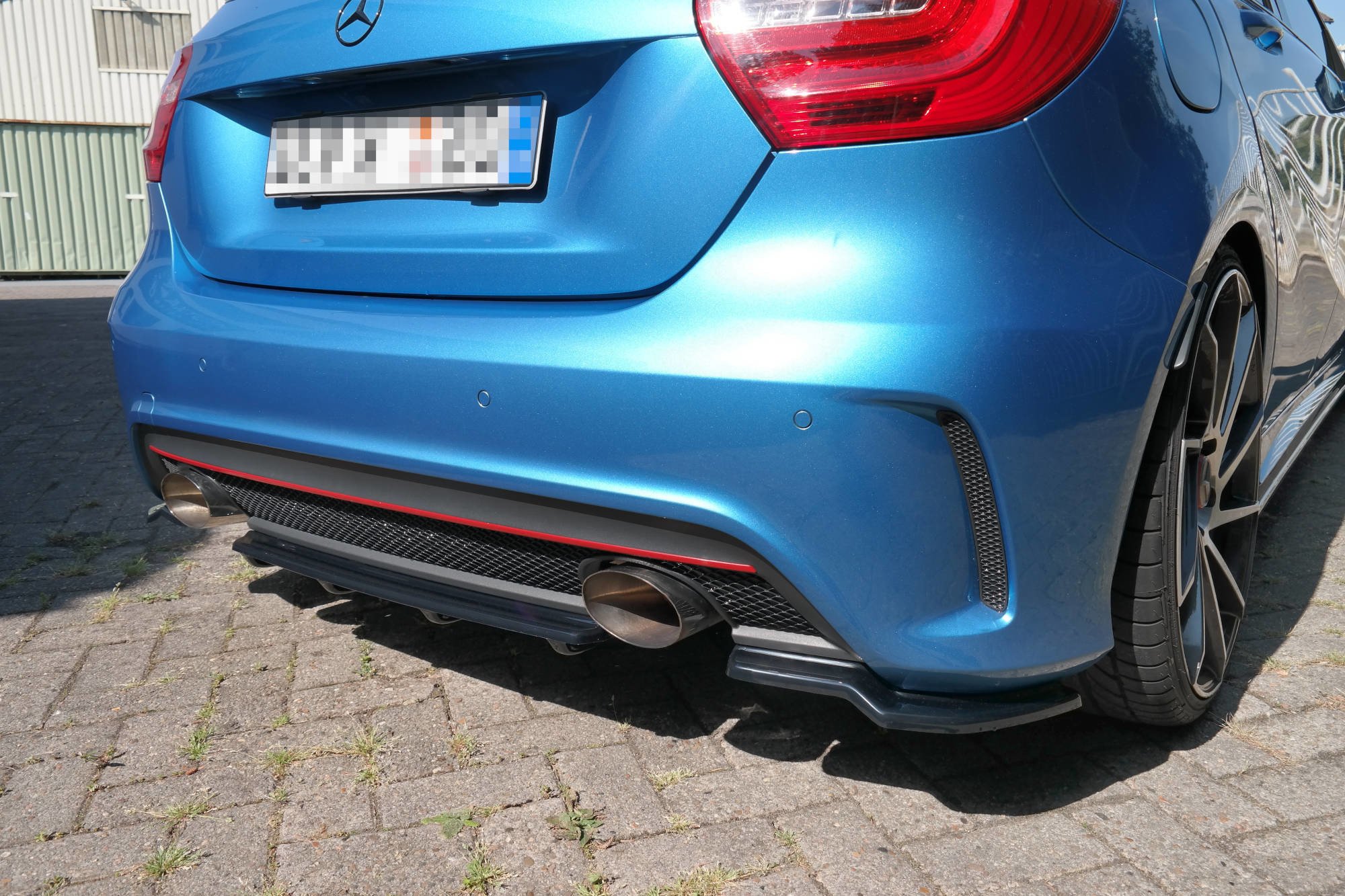 Street+ Mittlerer Diffusor RACE Heck Ansatz passend für Mercedes W176 AMG-LINE vor FL schwarz Hochglanz