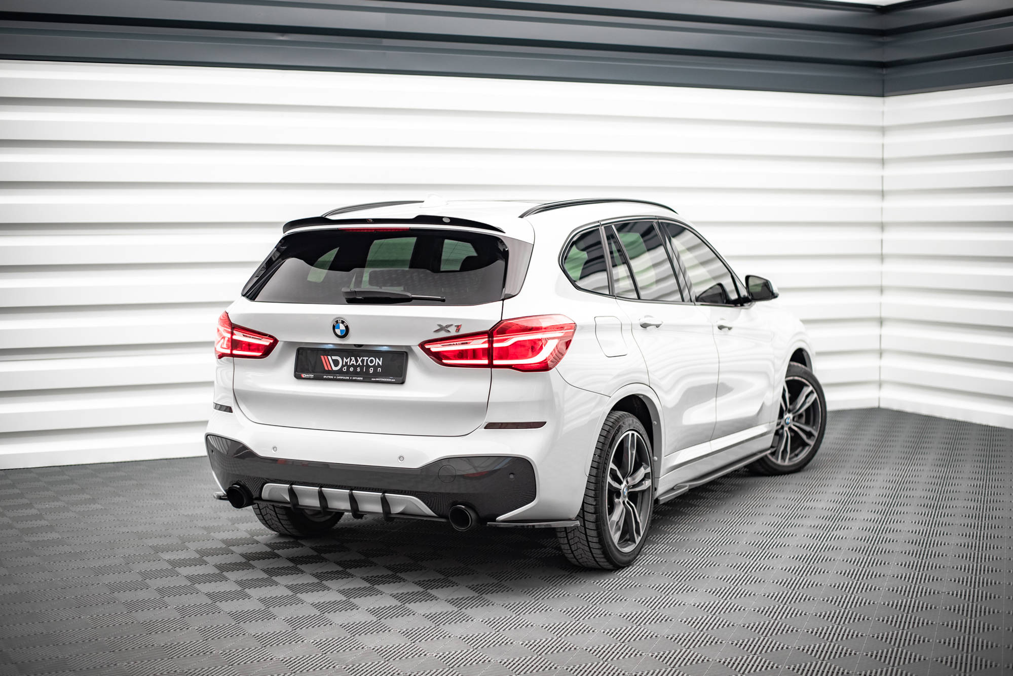 Street Pro Heckschürze Heck Ansatz Diffusor passend für BMW X1 M-Paket F48 rot