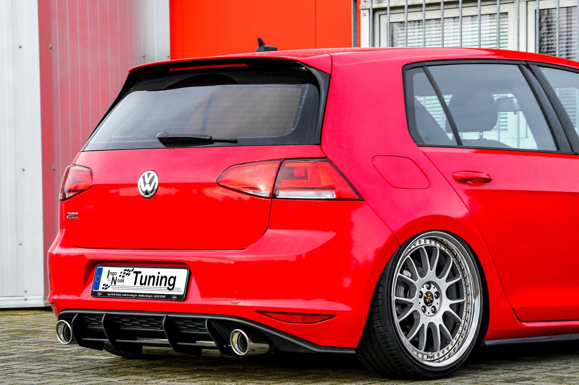 V2 Bodykit für VW Golf 7 GTI (Schwarz Matt)