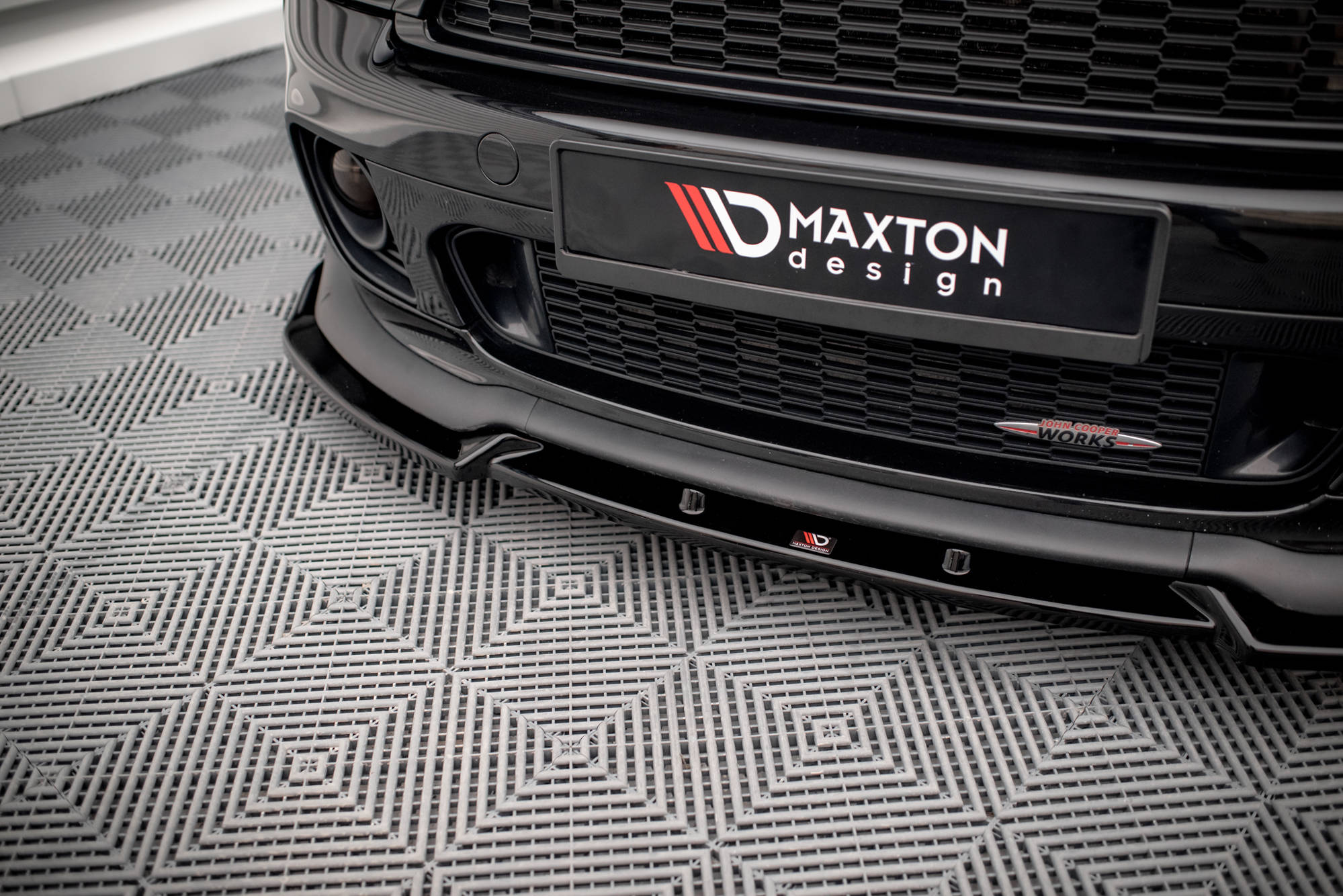 Street+ Spoilerlippe Front Ansatz V.3 passend für Mini Cooper John Cooper Works R56 schwarz Hochglanz