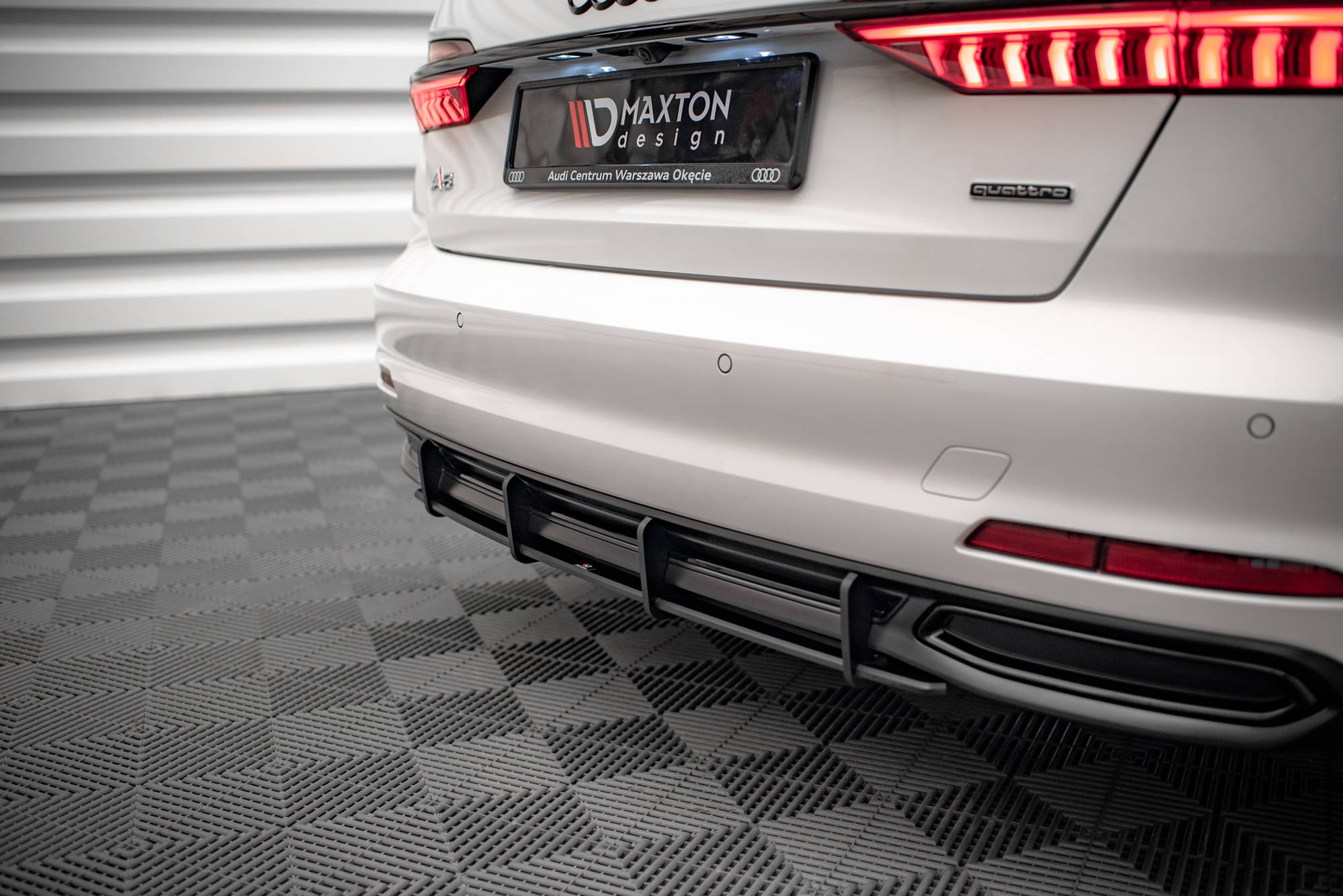 Street Pro Heckschürze Heck Ansatz Diffusor passend für Audi A6 C8 rot