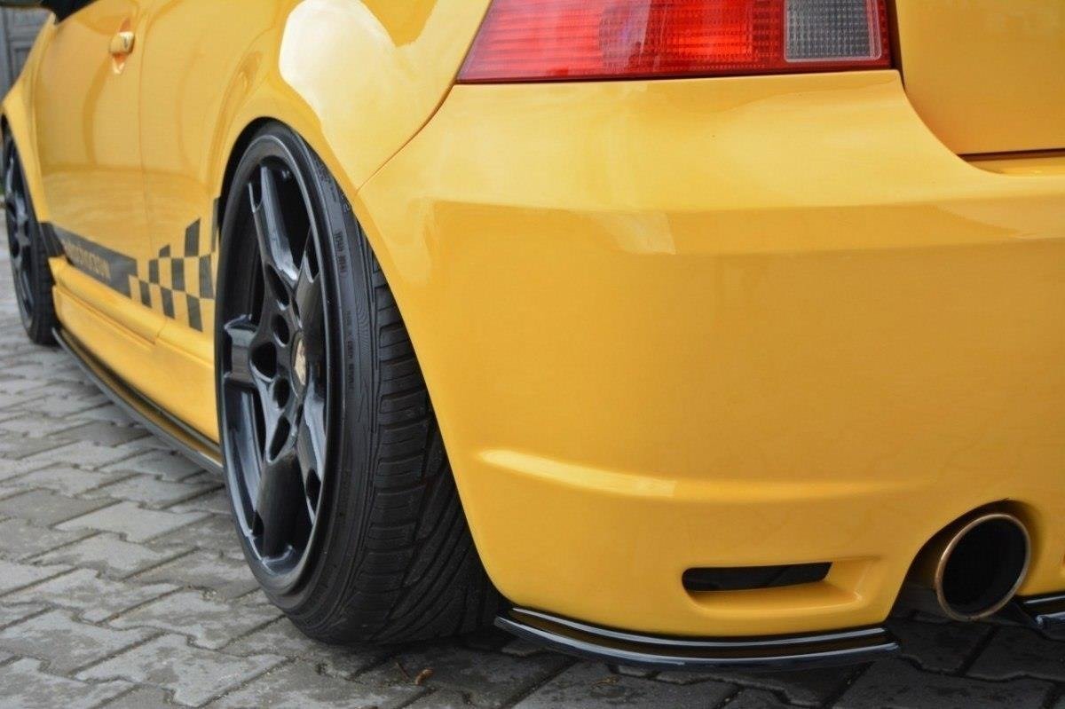 Street+ Seitenschweller Leisten passend für VW Golf R32 Mk4 schwarz Hochglanz