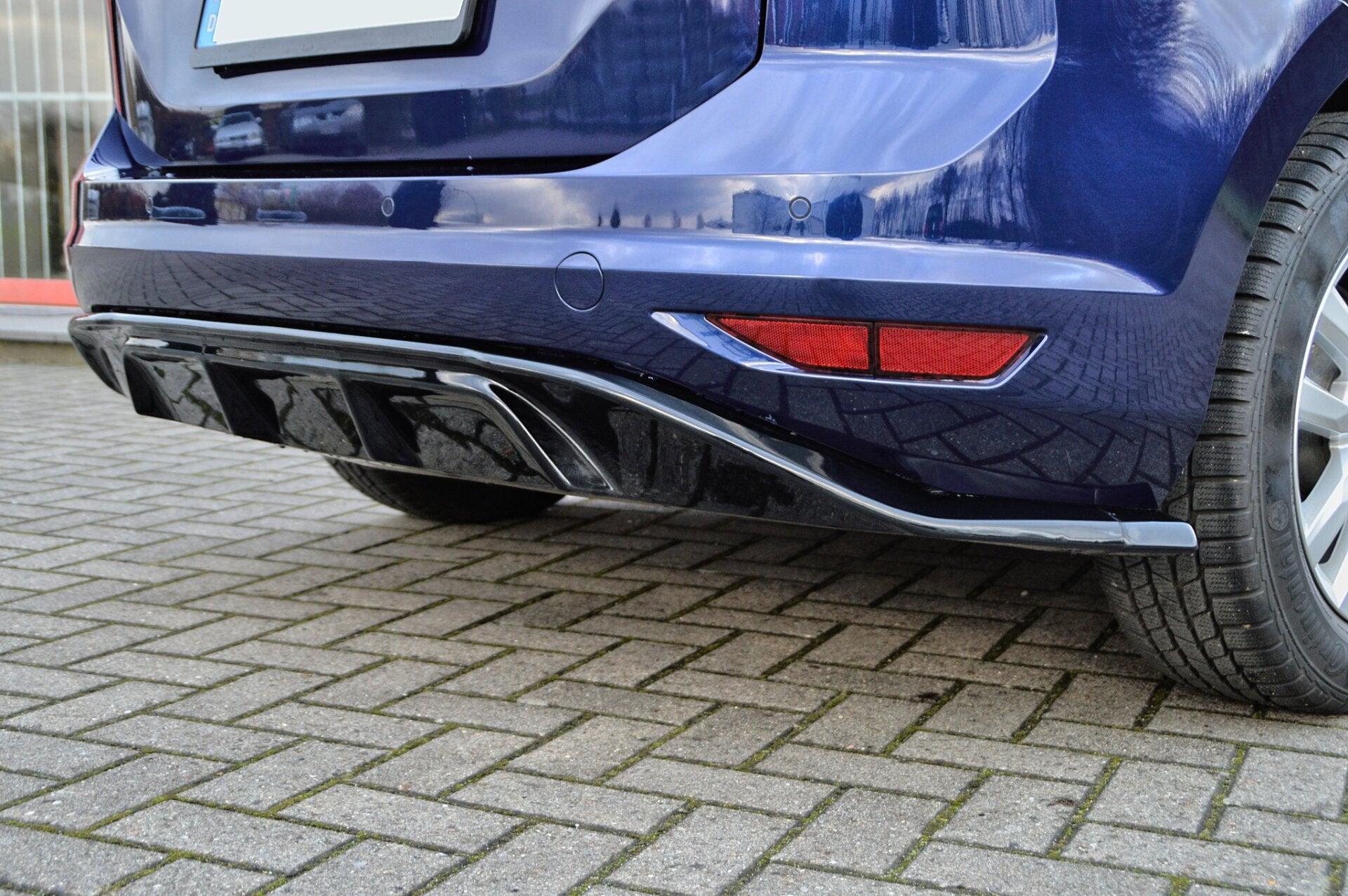 Heckansatz Diffusor aus ABS für VW Touran 5T (Schwarz Matt)