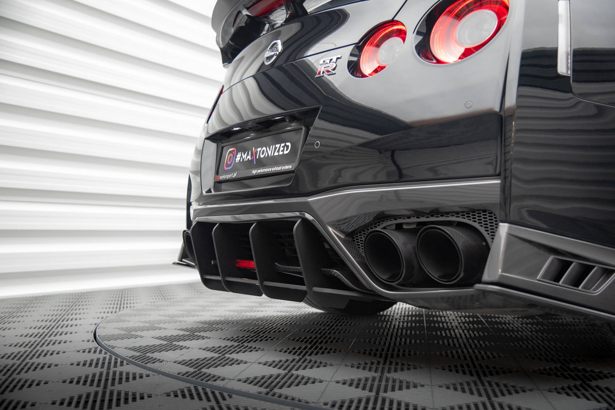 Street Pro Heckschürze Heck Ansatz Diffusor passend für Nissan GTR R35 FL