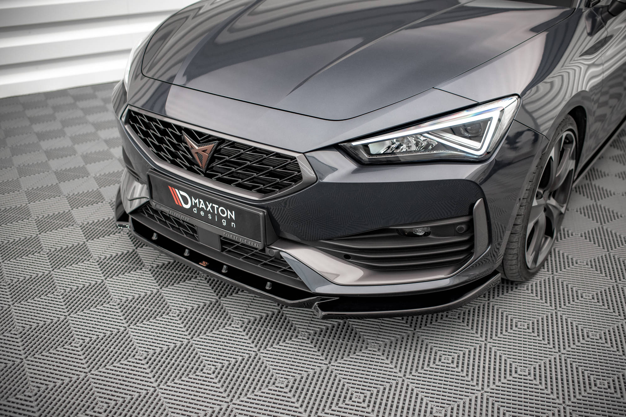 Frontlippe V.3 passend für CUPRA Leon Mk1 schwarz Hochglanz