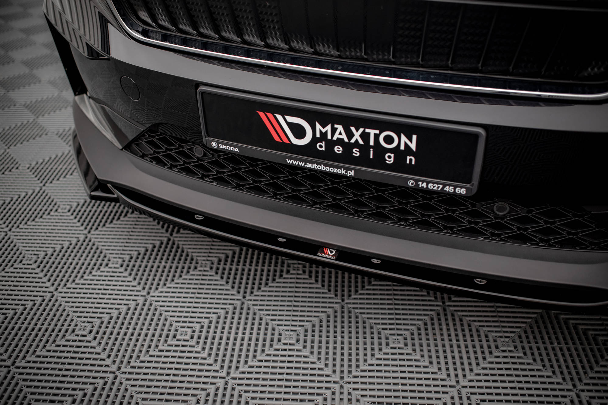 Street+ Spoilerlippe Front Ansatz V.3 passend für Skoda Enyaq iV schwarz Hochglanz