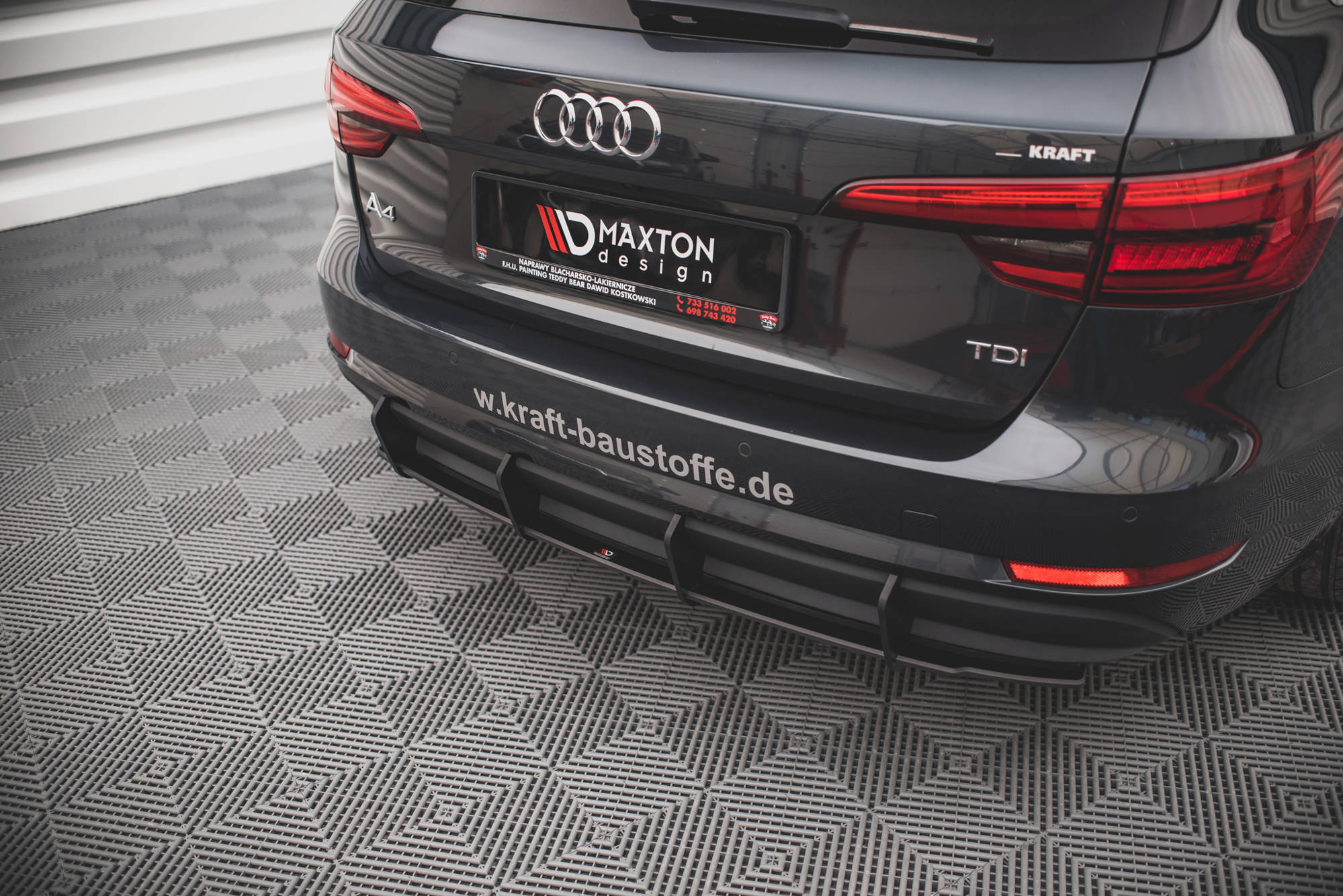 Street Pro Heckschürze Heck Ansatz Diffusor passend für Audi A4 Avant B9 rot