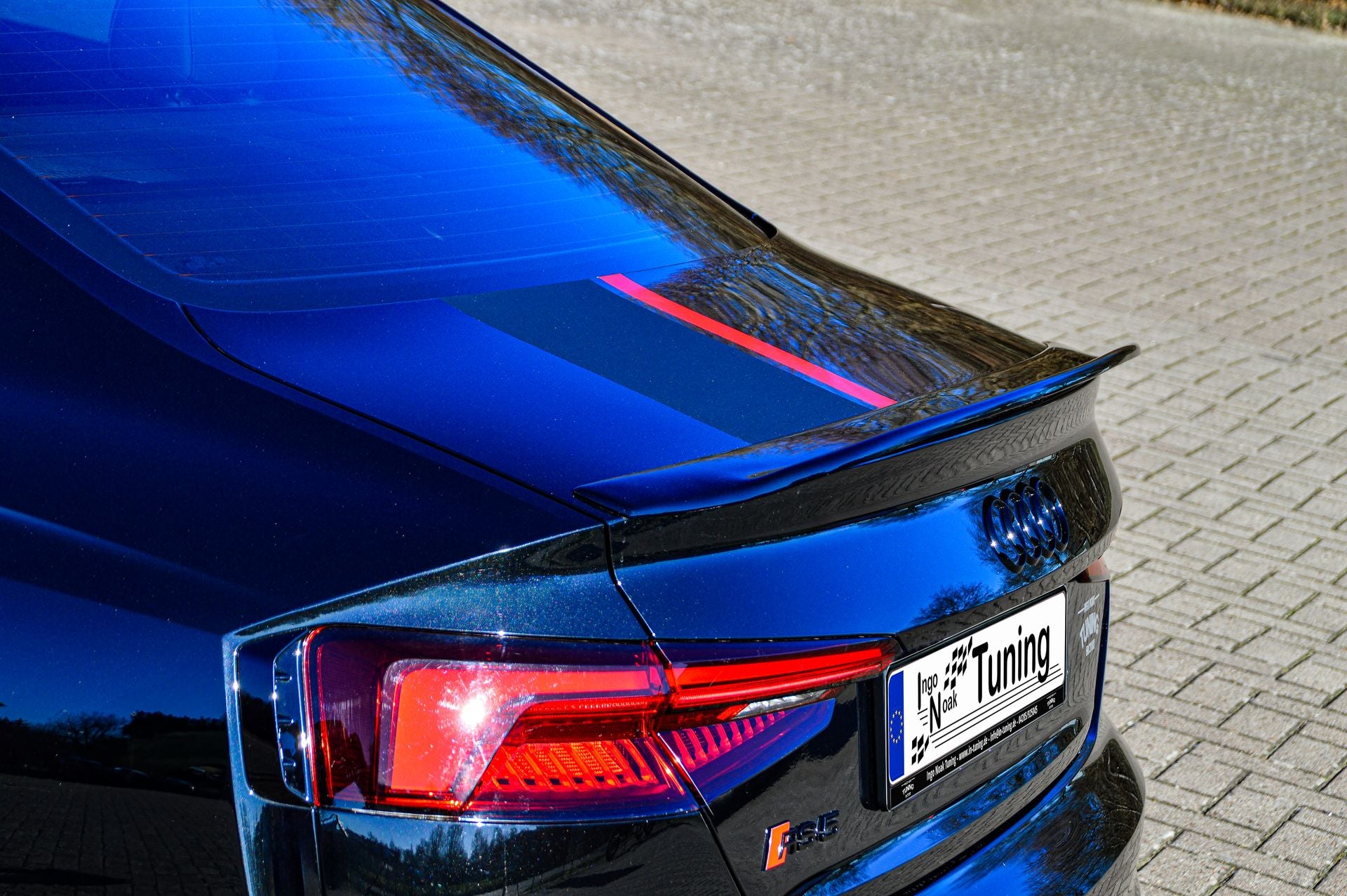 Heckspoiler Abrisskante aus ABS für Audi RS5 B9 F5 (Schwarz Matt)