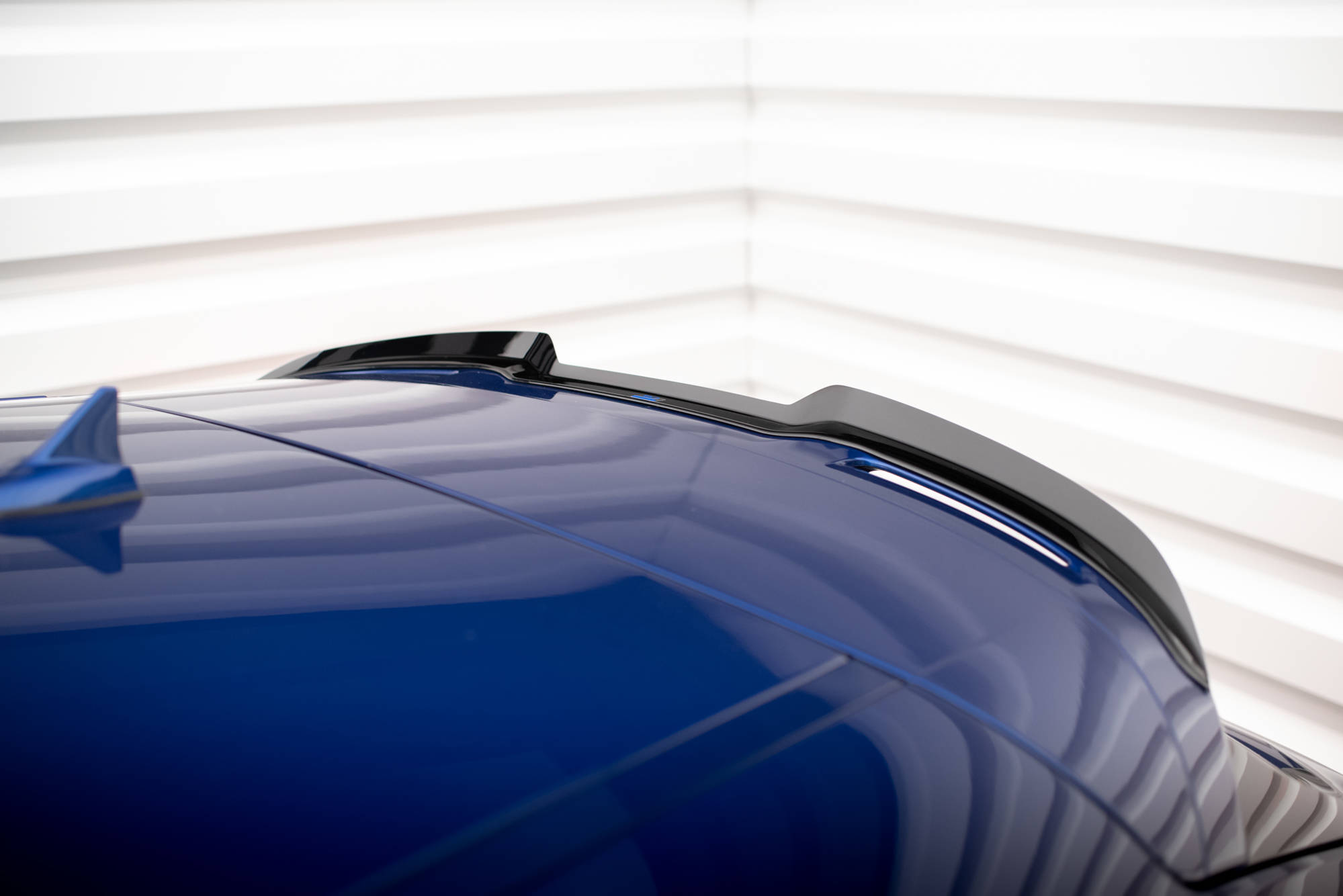 Heckspoiler Lippe passend für Maserati Levante Mk1 schwarz Hochglanz