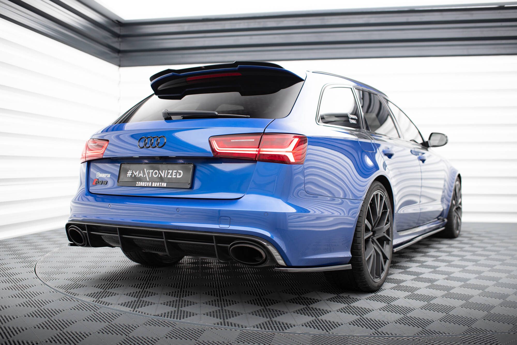 Street+ Heck Ansatz Flaps V.2 passend für Audi RS6 C7 / C7 FL schwarz Hochglanz