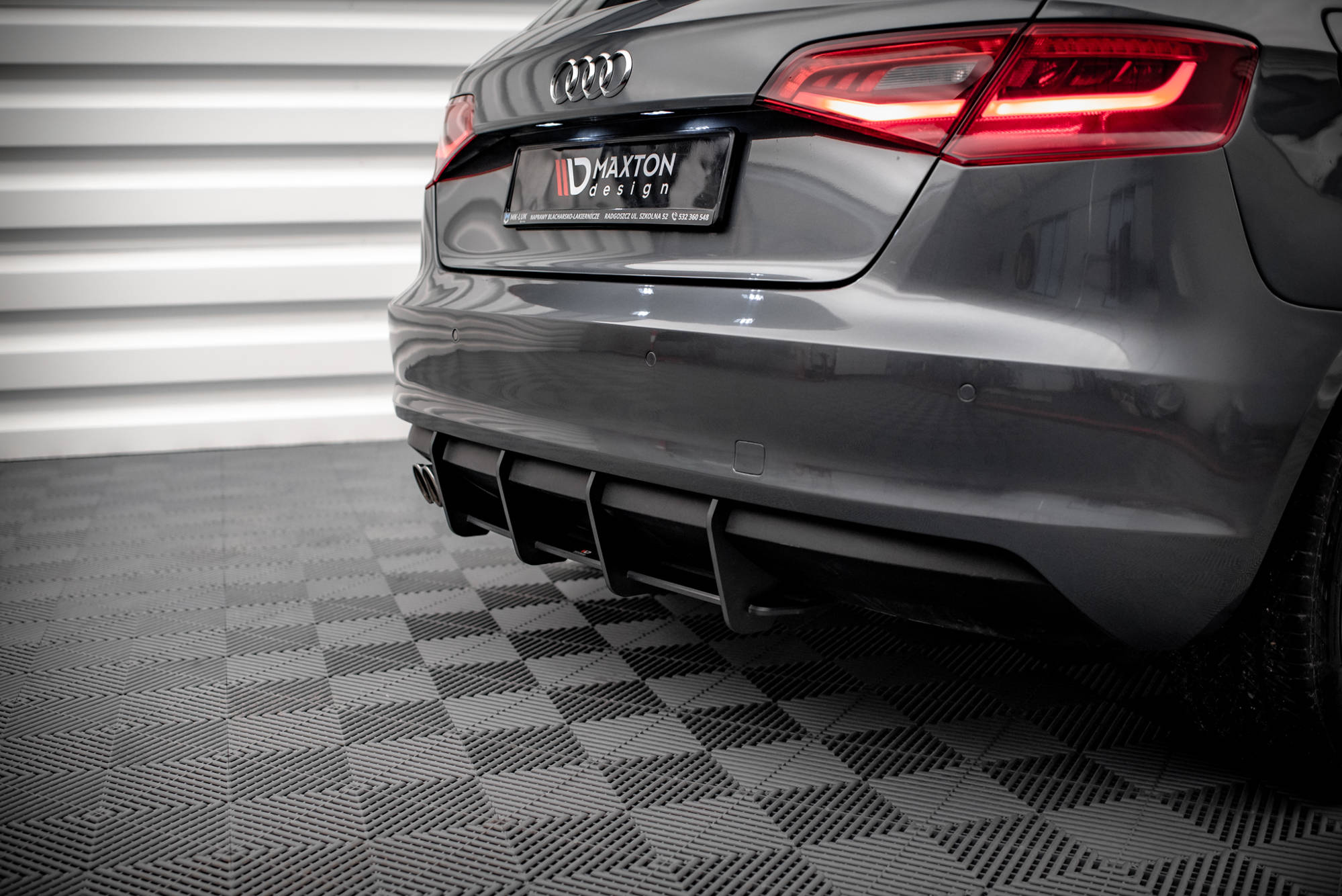 Street Pro Heckschürze Heck Ansatz Diffusor passend für Audi A3 Sportback 8V rot
