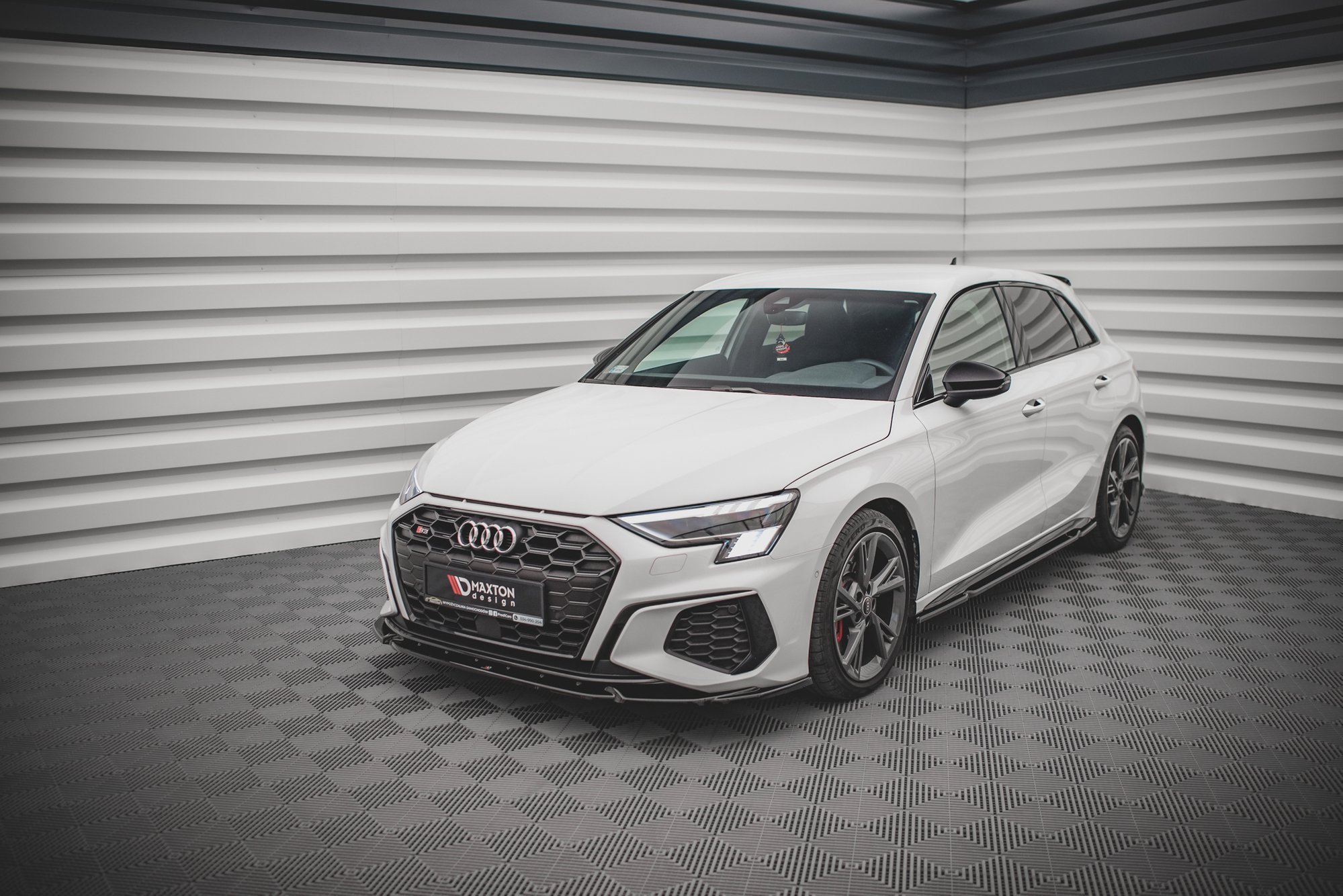Street+ Spoilerlippe Front Ansatz V.3 passend für Audi S3 / A3 S-Line 8Y schwarz Hochglanz