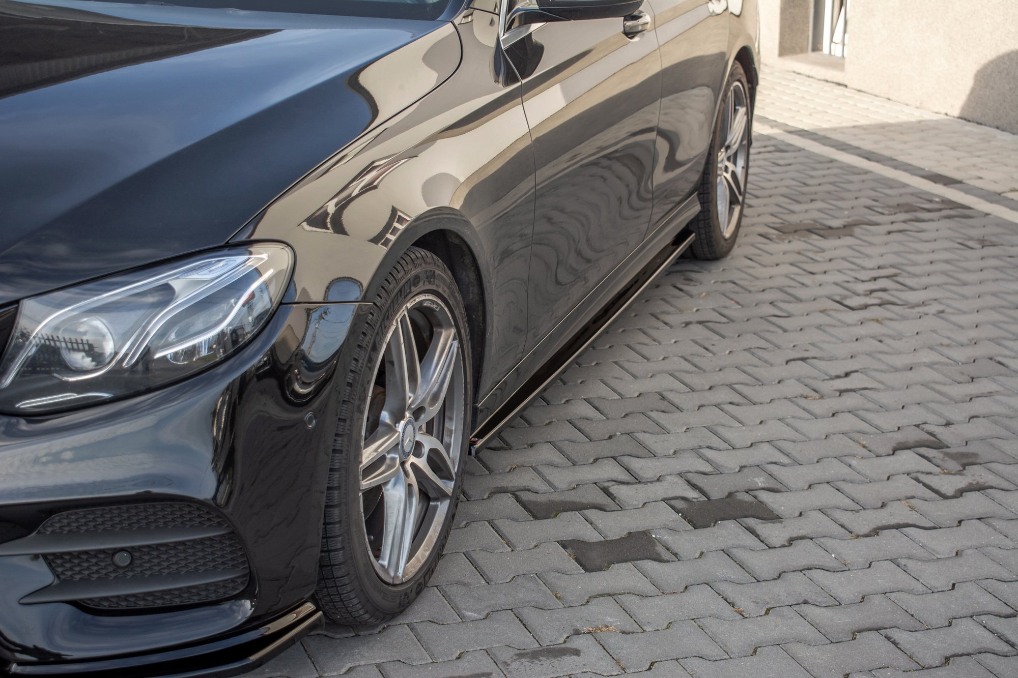 Seitenschweller Ansatz für Mercedes-Benz E43 AMG / AMG-Line Limousine / Kombi W213 / S213 schwarz Hochglanz