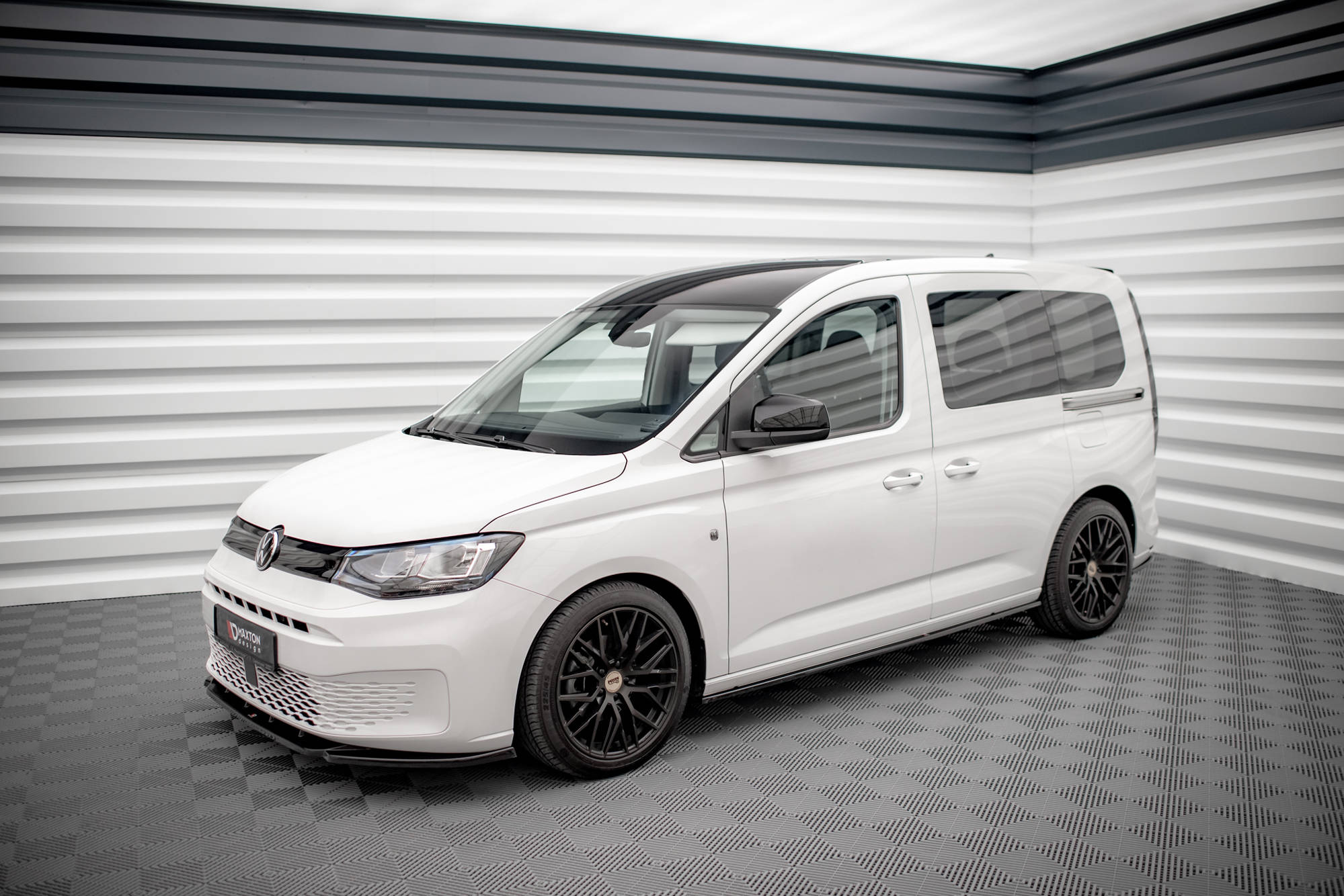 Street+ Seitenschweller Leisten passend für VW Caddy Mk5 / Ford Transit Connect Mk3 schwarz Hochglanz