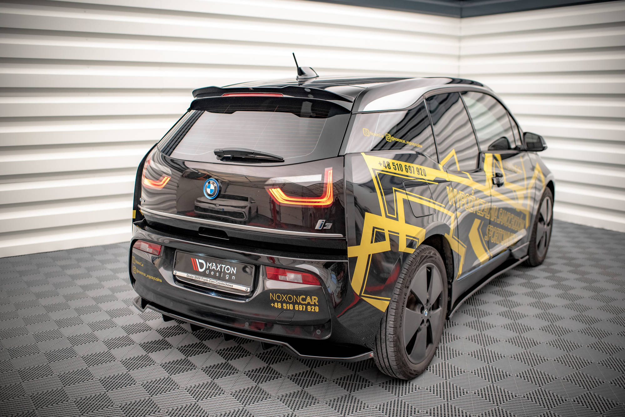 Street+ Mittlerer Diffusor RACE Heck Ansatz passend für BMW i3 S Mk1 FL schwarz Hochglanz