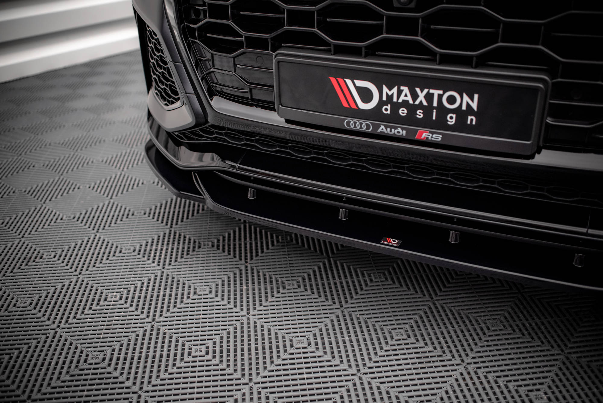 Street+ Spoilerlippe Front Ansatz V.2 passend für Audi RSQ8 Mk1 schwarz Hochglanz