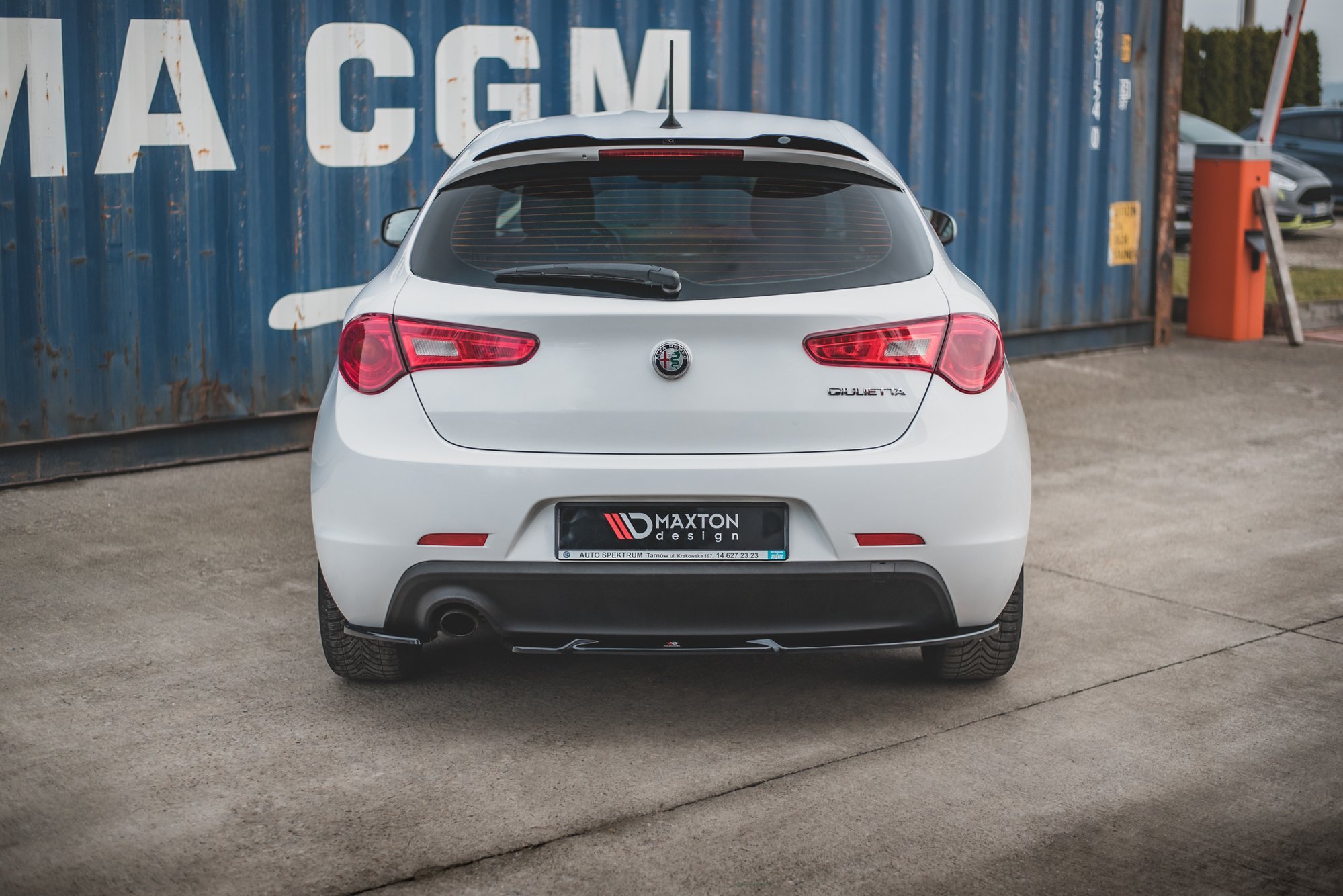 Street+ Heck Ansatz Flaps V.1 passend für Alfa Romeo Giulietta schwarz Hochglanz