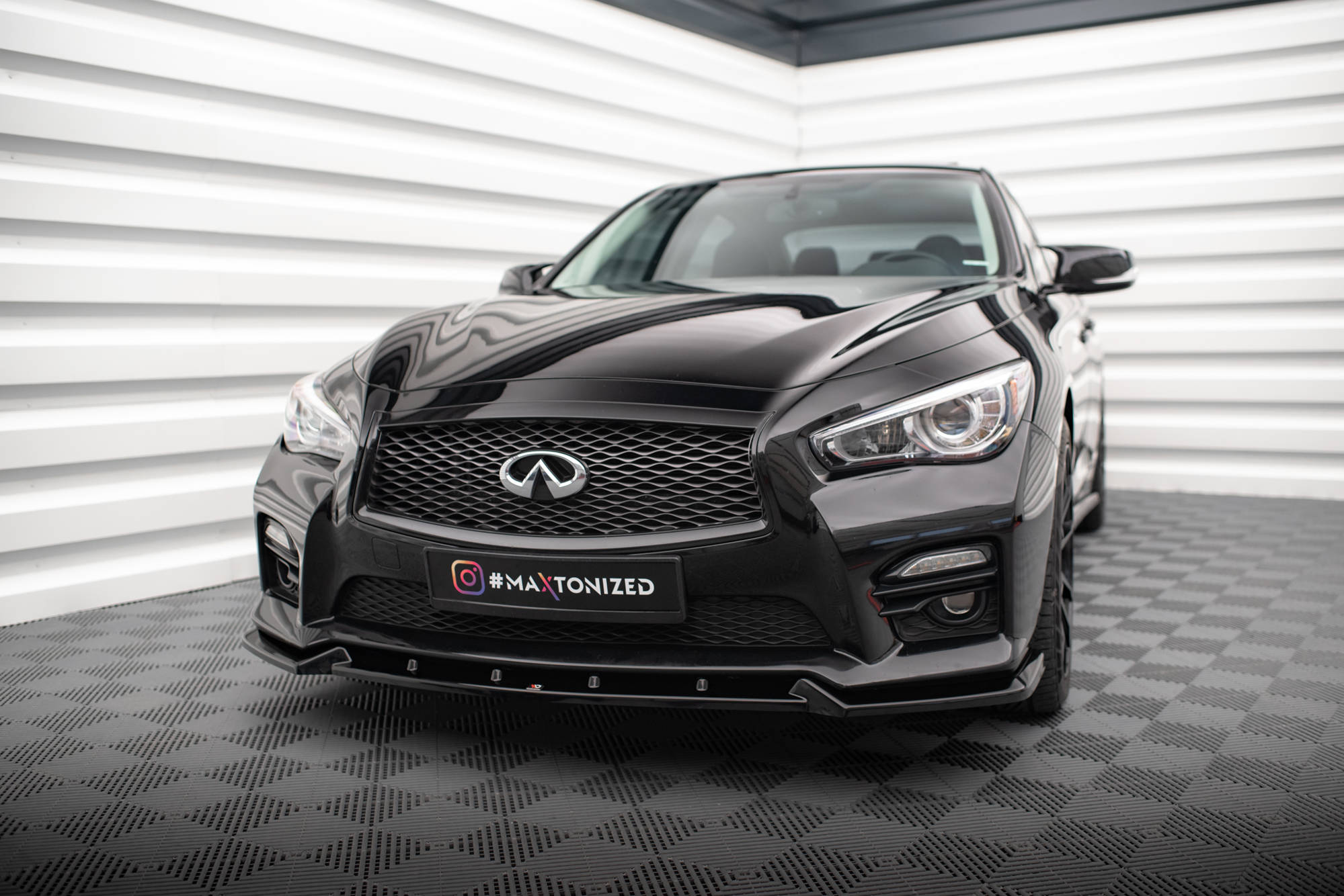 Frontlippe V.2 passend für Infiniti Q50 S Mk1 schwarz Hochglanz