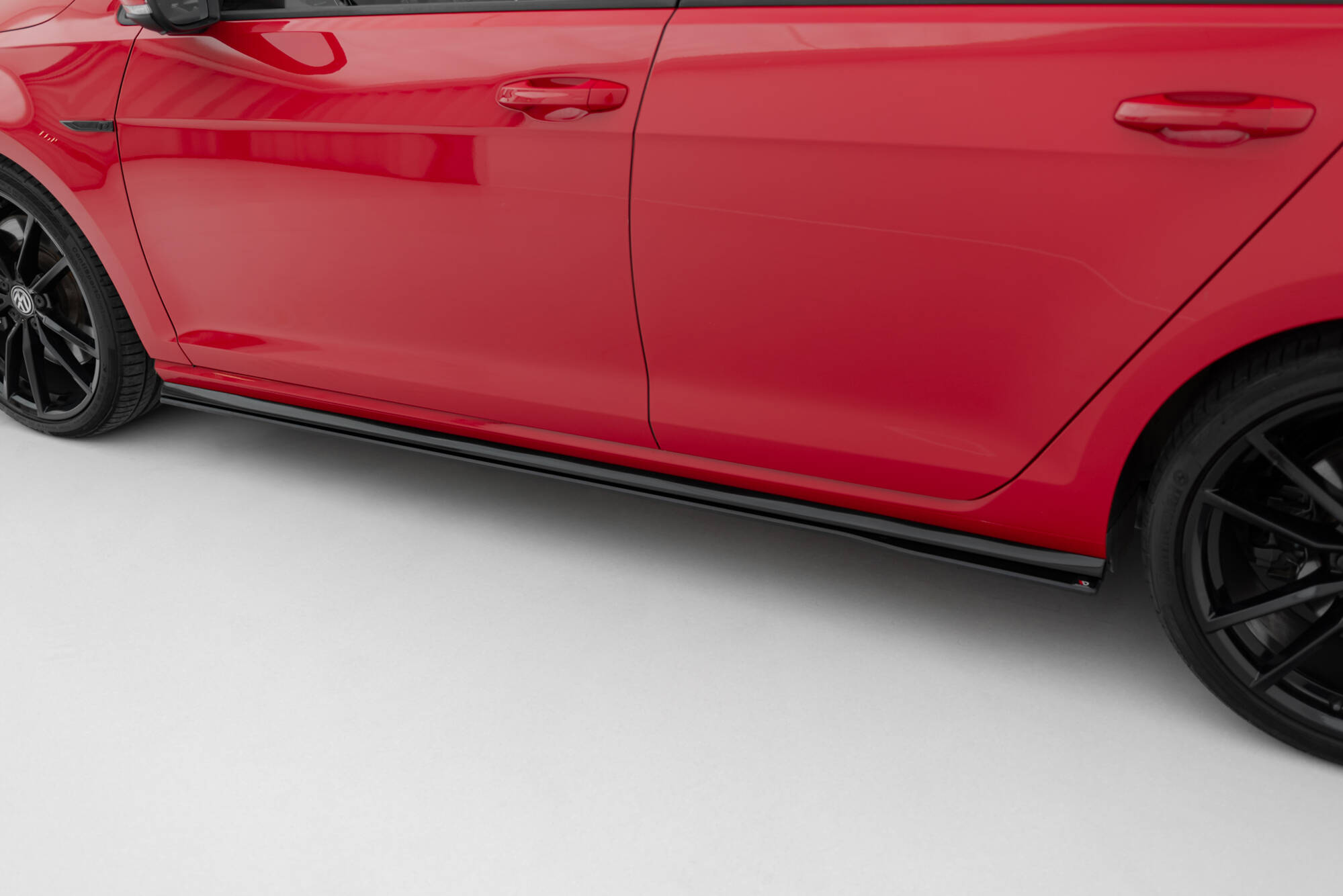 Street Pro Seitenschweller Leisten passend für VW Golf 7 R FL rot
