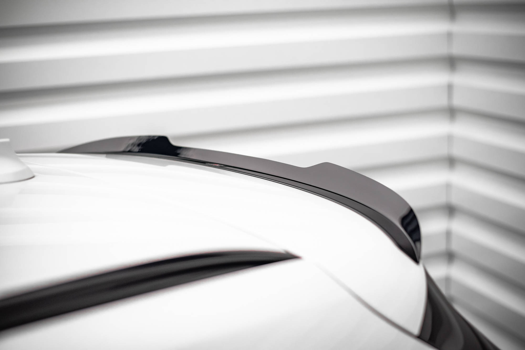 Heck Spoiler Aufsatz Abrisskante passend für BMW X1 M-Paket F48 schwarz Hochglanz