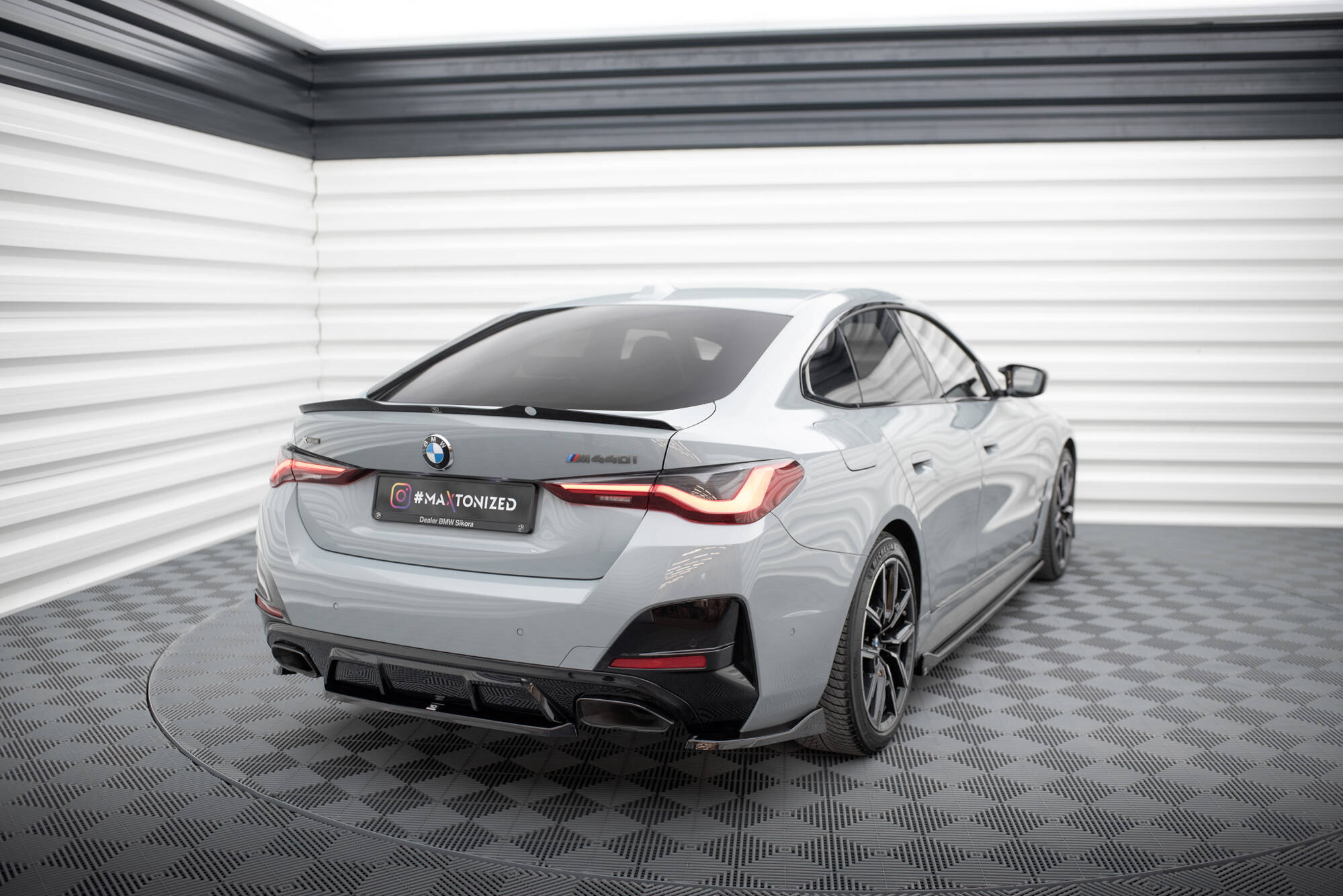Street+ Heck Ansatz Flaps V.2 passend für BMW M440i Gran Coupe G26 schwarz Hochglanz