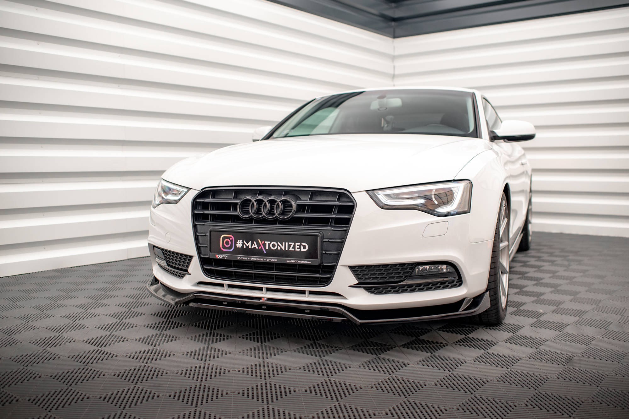 Street+ Spoilerlippe Front Ansatz V.2 passend für Audi A5 Coupe / Sportback 8T FL schwarz Hochglanz