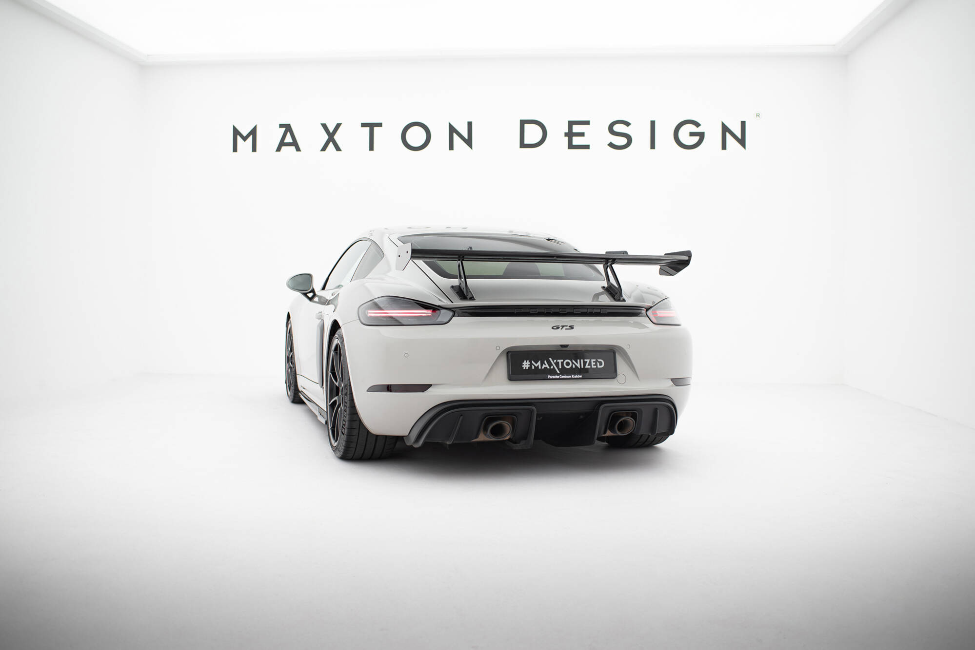 Carbon Heck Spoiler Heckflügel mit Schwan Halterung V.1 passend für Porsche 718 Cayman 982c