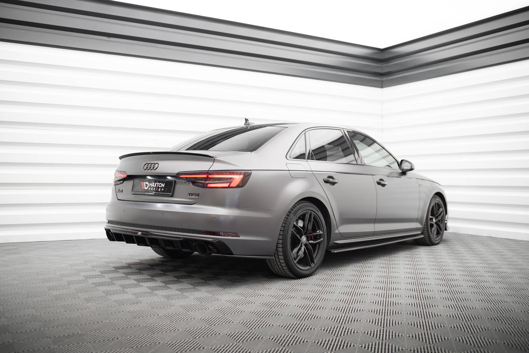 Spoiler CAP V.2 für Audi S4 / A4 Standard / S-Line / Competition Limousine B9 / B9 Facelift schwarz Hochglanz