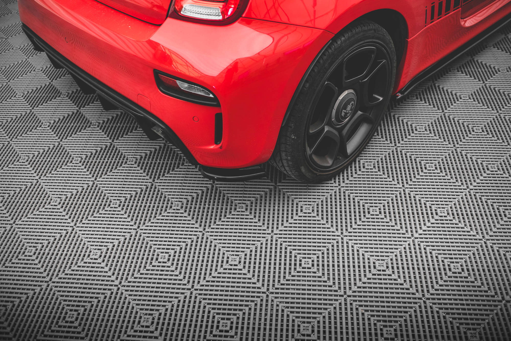 Diffusor Flaps passend für ABARTH 595 Mk1 FL schwarz Hochglanz