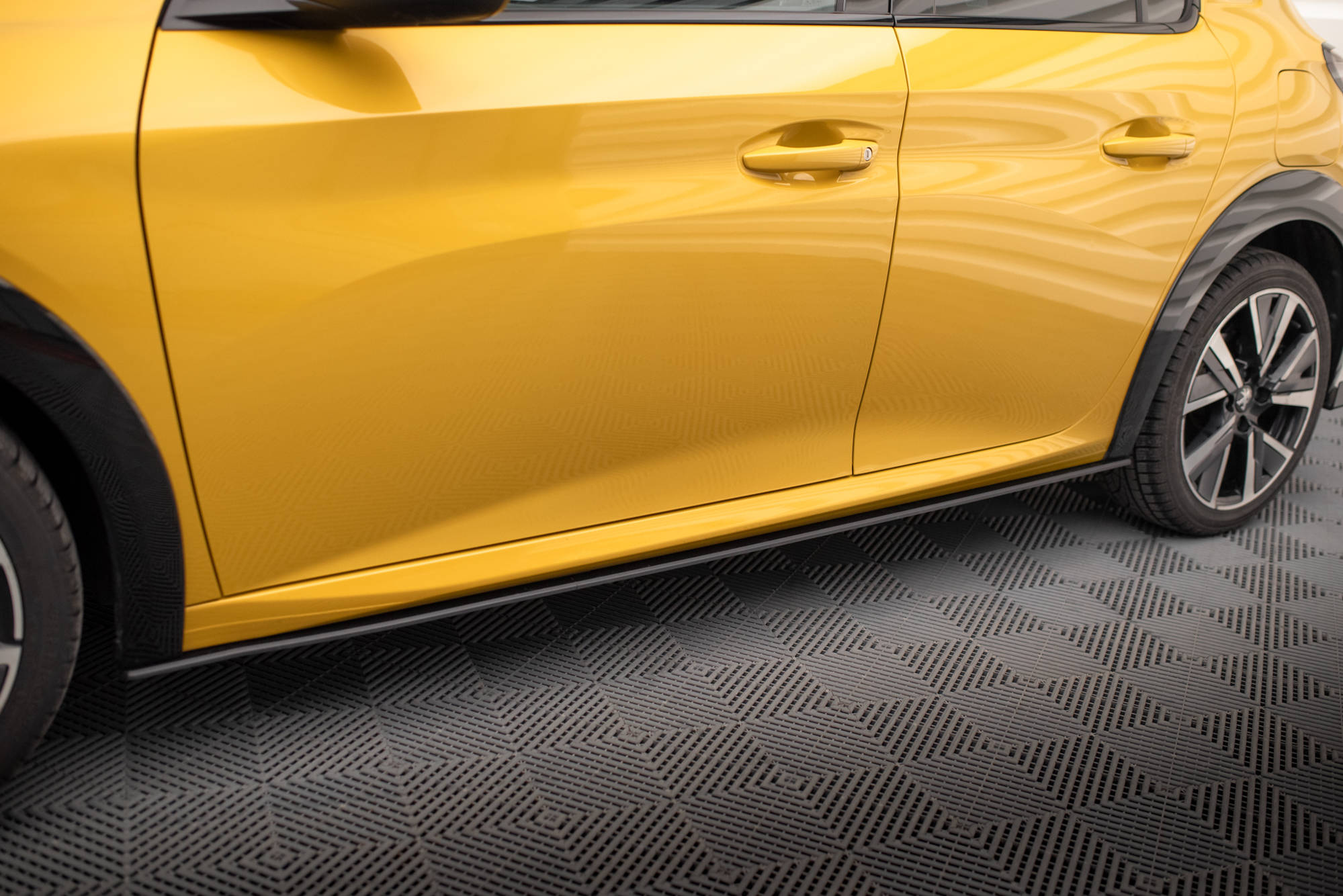 Street Pro Seitenschweller Leisten passend für Peugeot 208 GT Mk2
