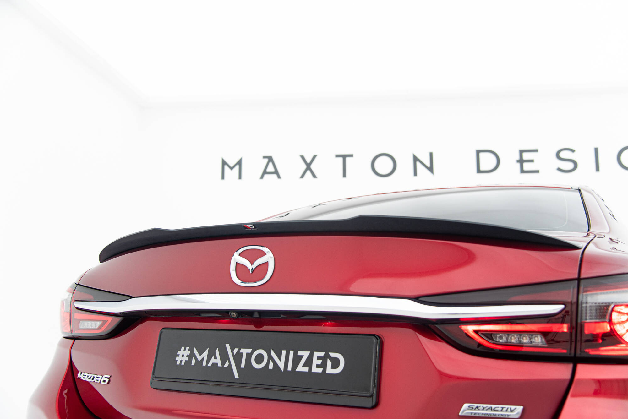 Spoiler CAP für Mazda 6 Limousine GJ Mk3 Facelift schwarz Hochglanz