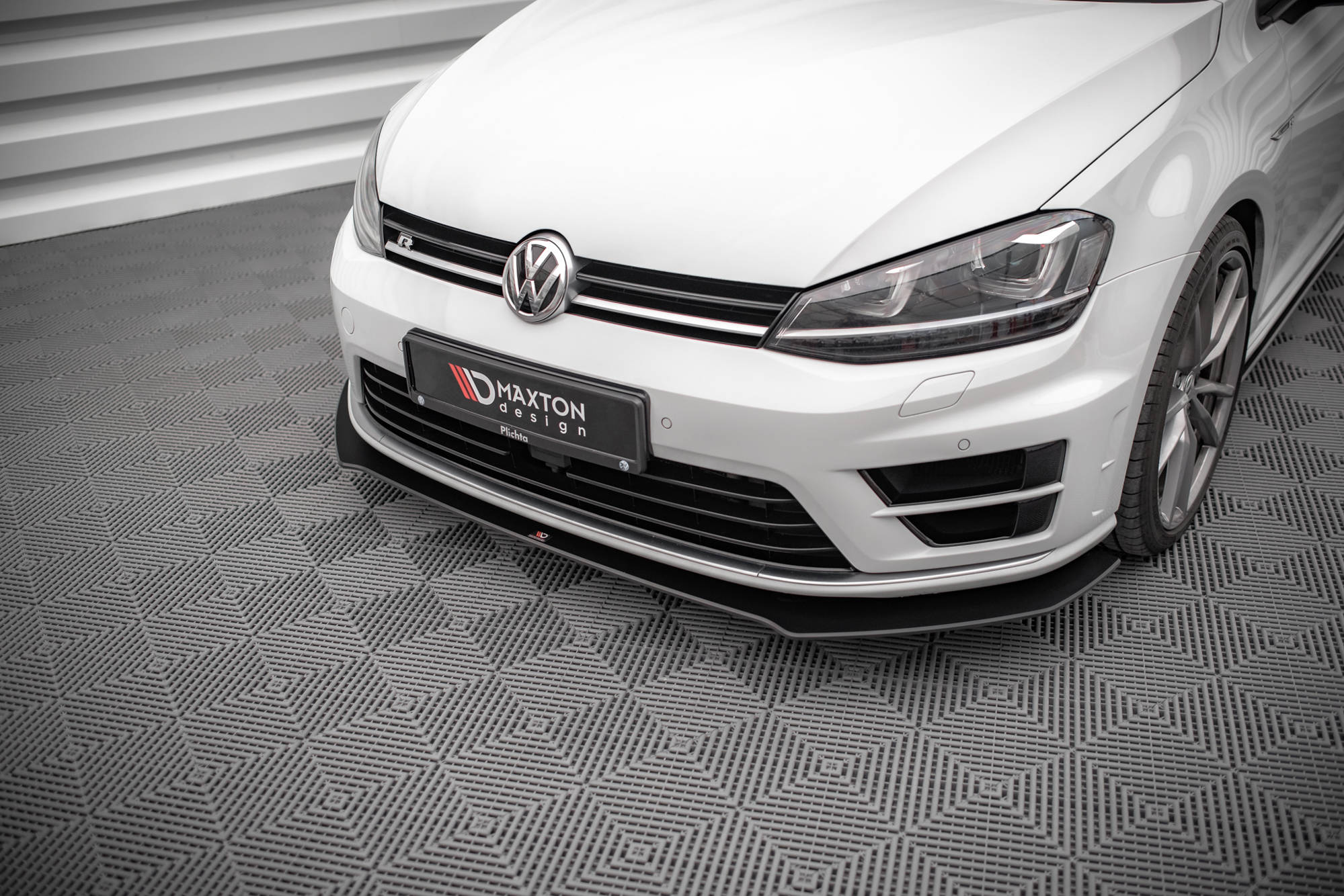 Street Pro Spoilerlippe Front Ansatz V.1 passend für VW Golf R Mk7 rot