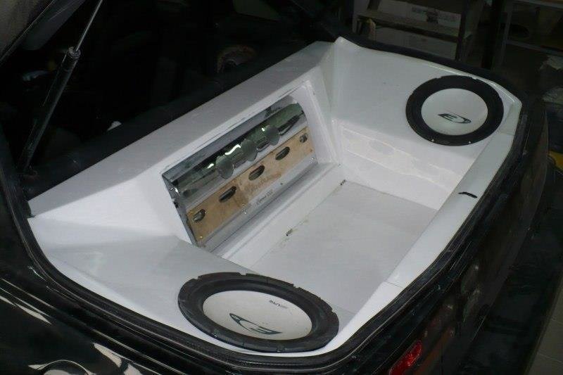 BASS BOX NISSAN 300ZX Z32 2+2 SITZER