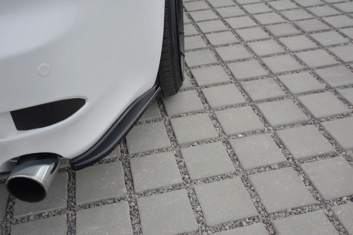 Heck Ansatz Flaps Diffusor für Lexus IS F-Sport Mk2 XE20 Facelift schwarz Hochglanz